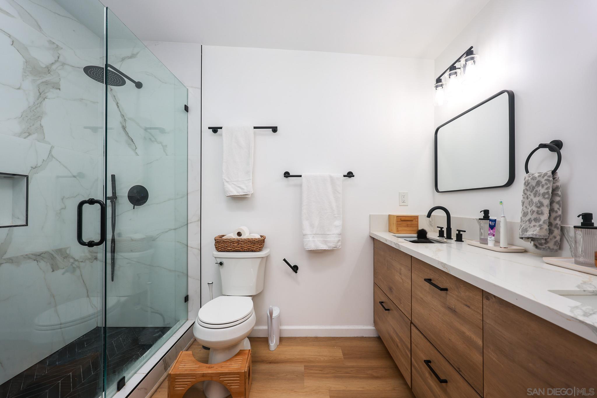 Detail Gallery Image 9 of 24 For 6252  Lake Albano Ave, San Diego,  CA 92119 - 3 Beds | 2 Baths