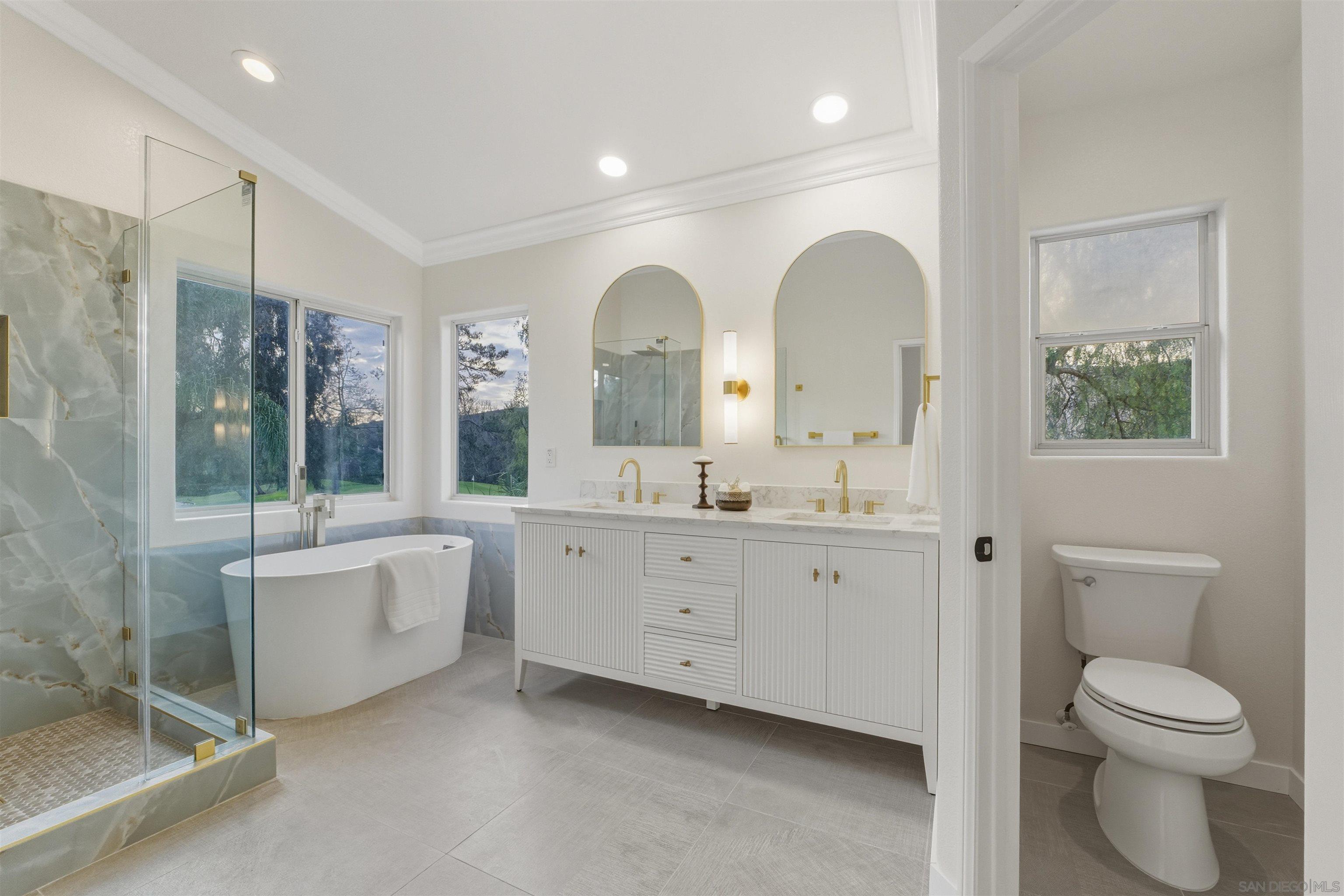 Detail Gallery Image 20 of 45 For 564  Golf Glen Dr, San Marcos,  CA 92069 - 5 Beds | 3 Baths