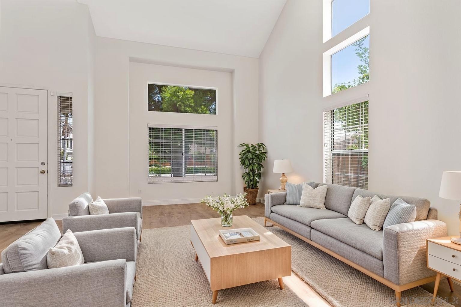 Detail Gallery Image 9 of 33 For 13988  Lewiston St, San Diego,  CA 92128 - 4 Beds | 2/1 Baths