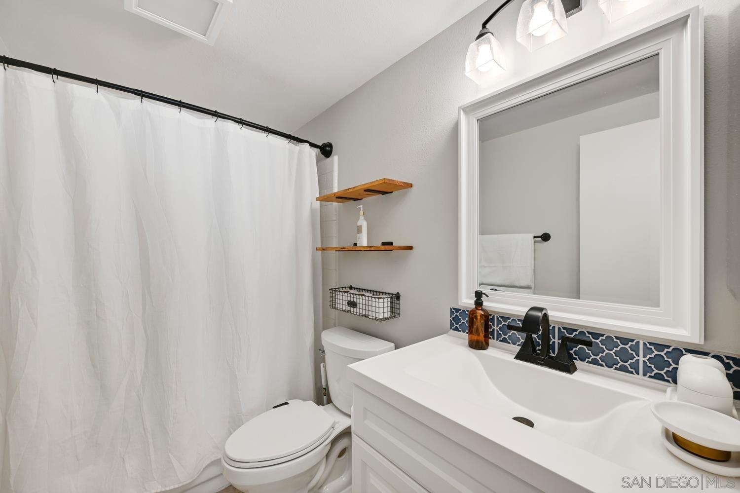 Detail Gallery Image 18 of 26 For 4212  Maryland Street  #APT 1,  San Diego,  CA 92103 - 2 Beds | 2 Baths