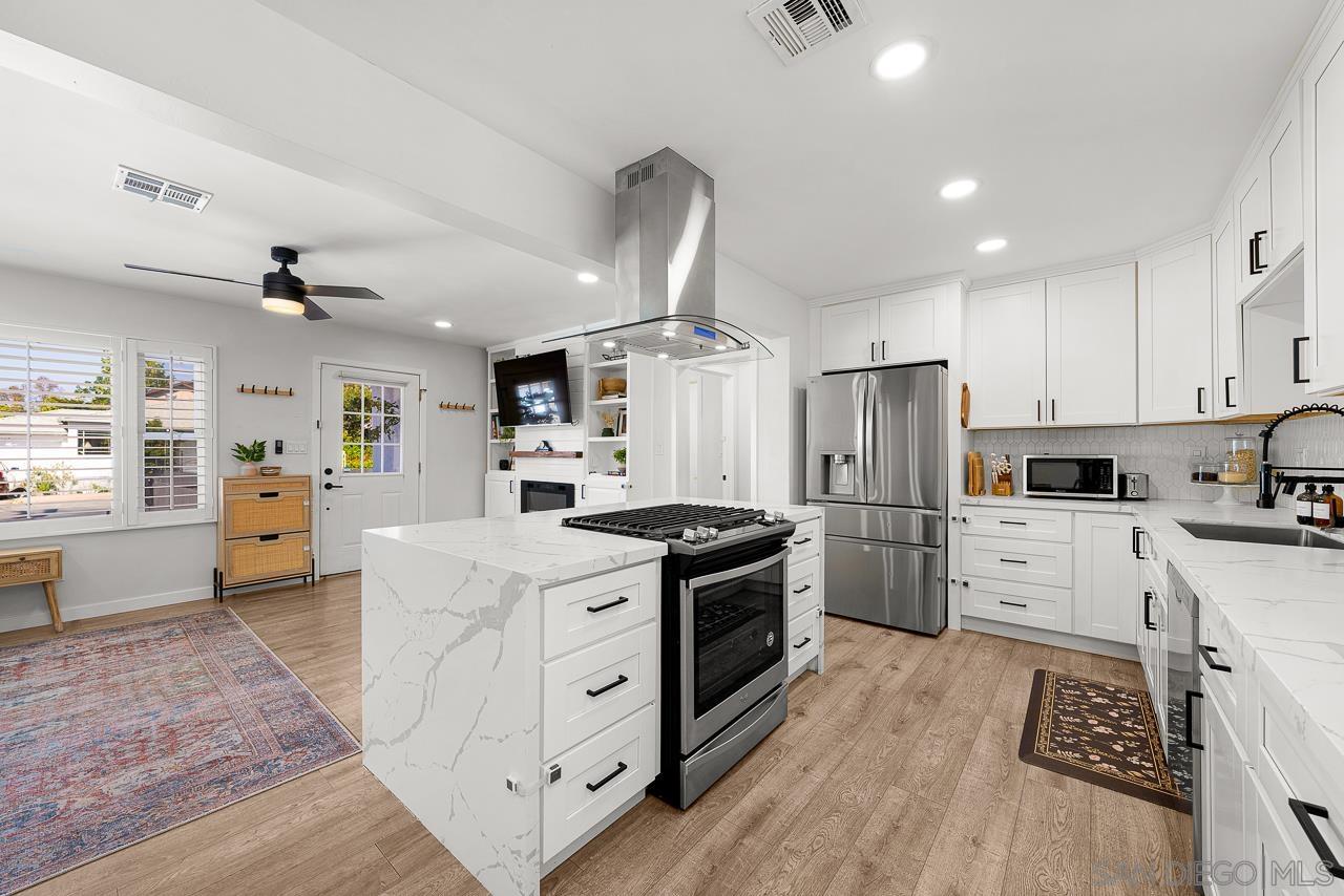 Front Image Thumbnail for SD260005645