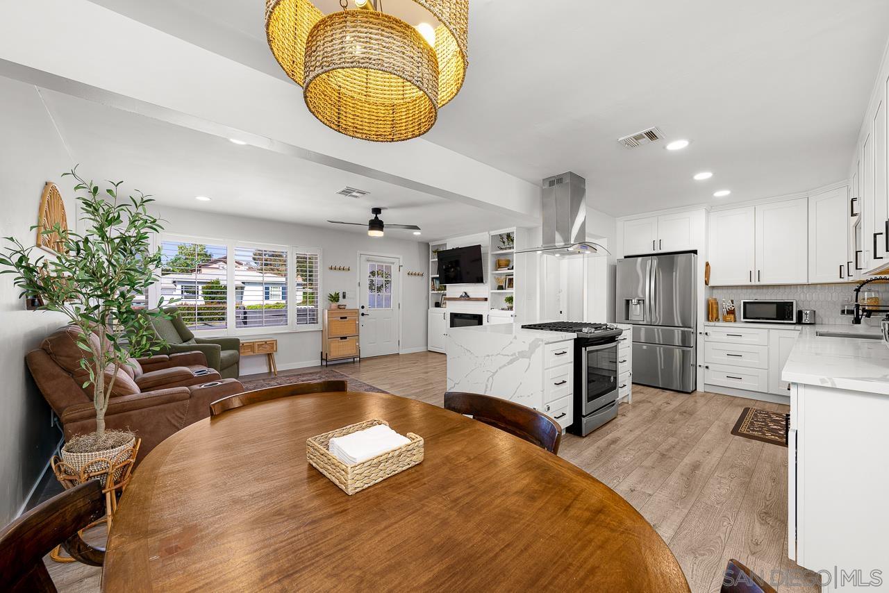 Detail Gallery Image 11 of 45 For 6969  Tower Street, La Mesa,  CA 91942 - 4 Beds | 2 Baths