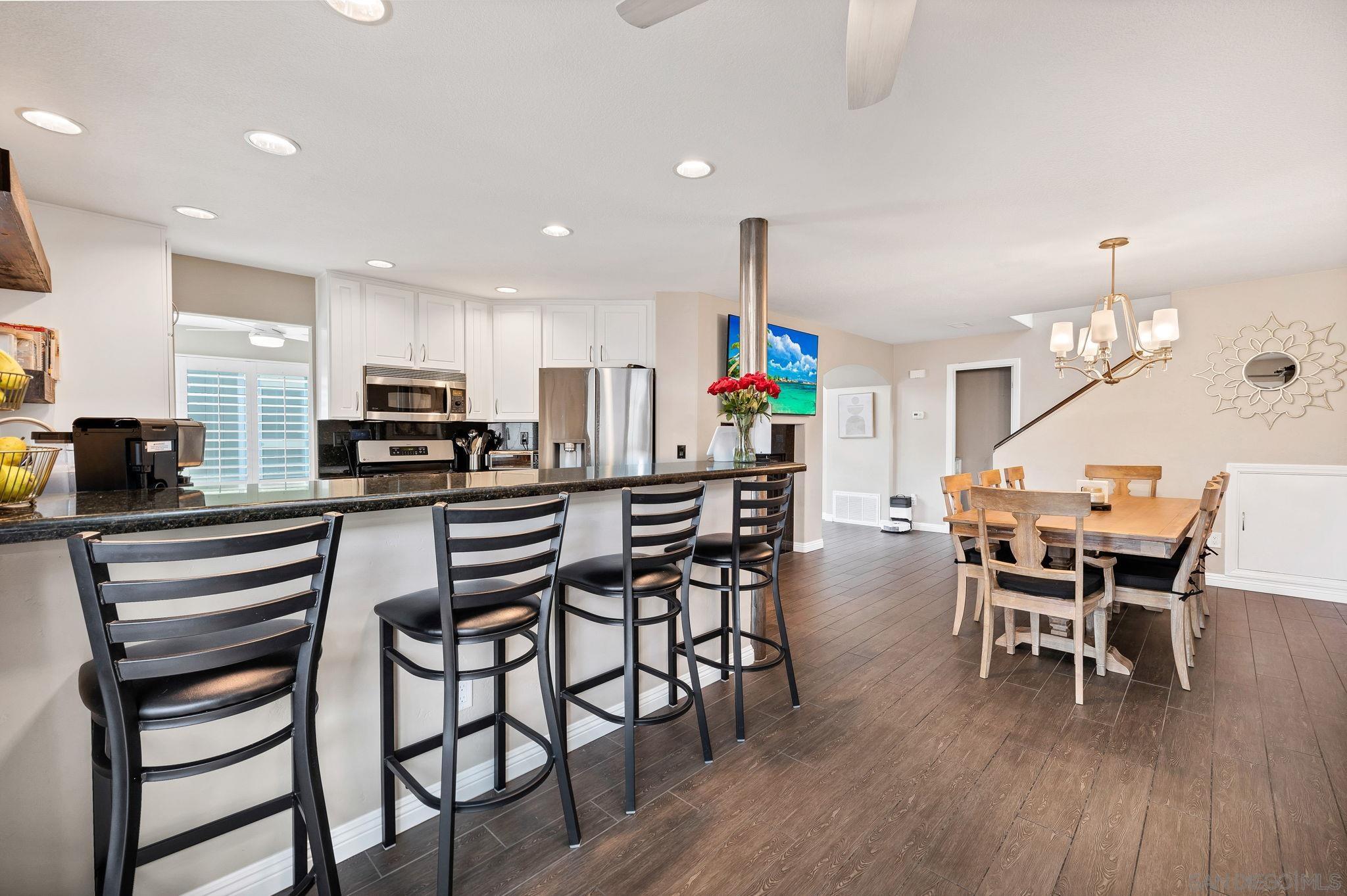 Detail Gallery Image 18 of 38 For 6848  via Verano, Carlsbad,  CA 92009 - 3 Beds | 2/1 Baths