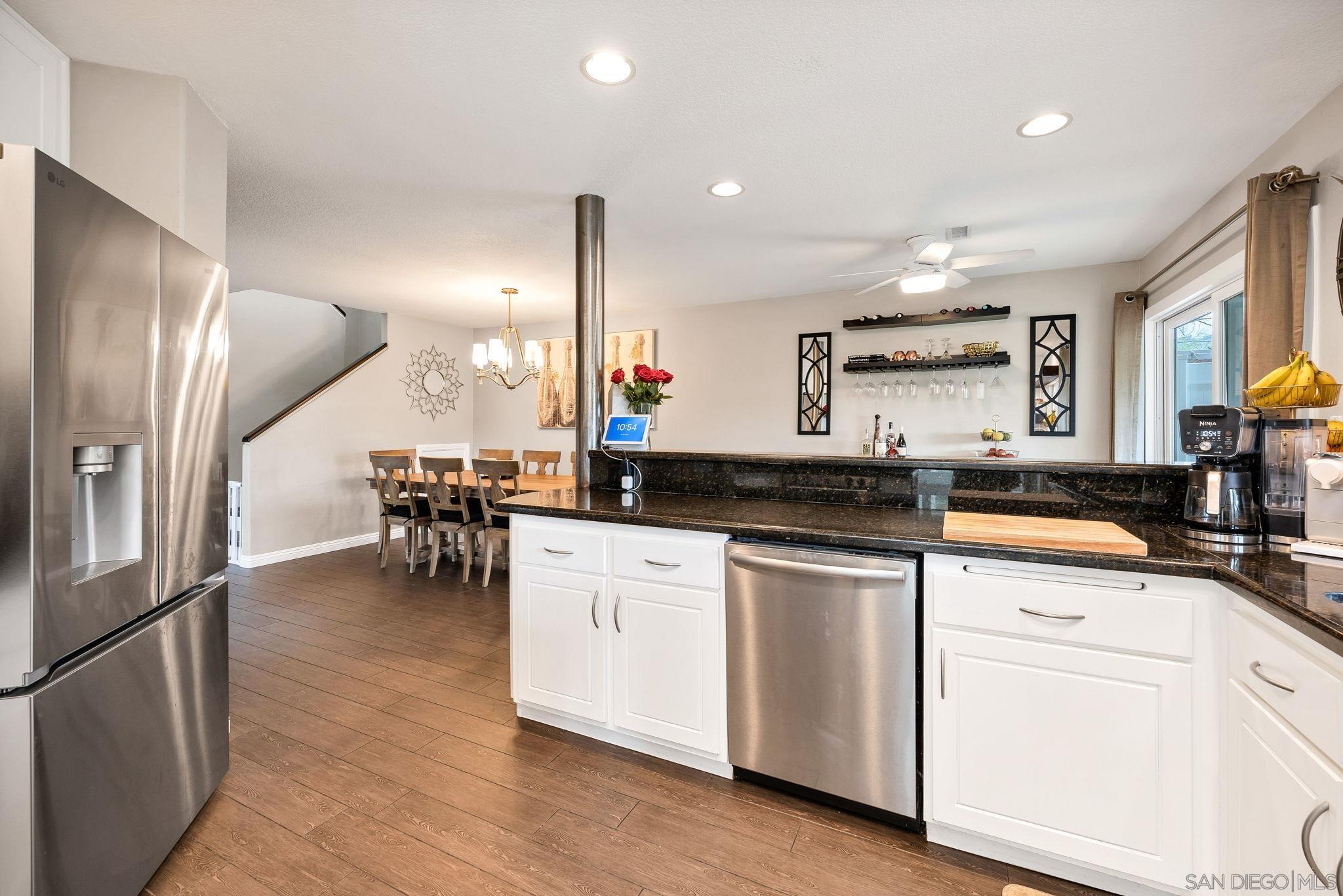 Detail Gallery Image 19 of 38 For 6848  via Verano, Carlsbad,  CA 92009 - 3 Beds | 2/1 Baths