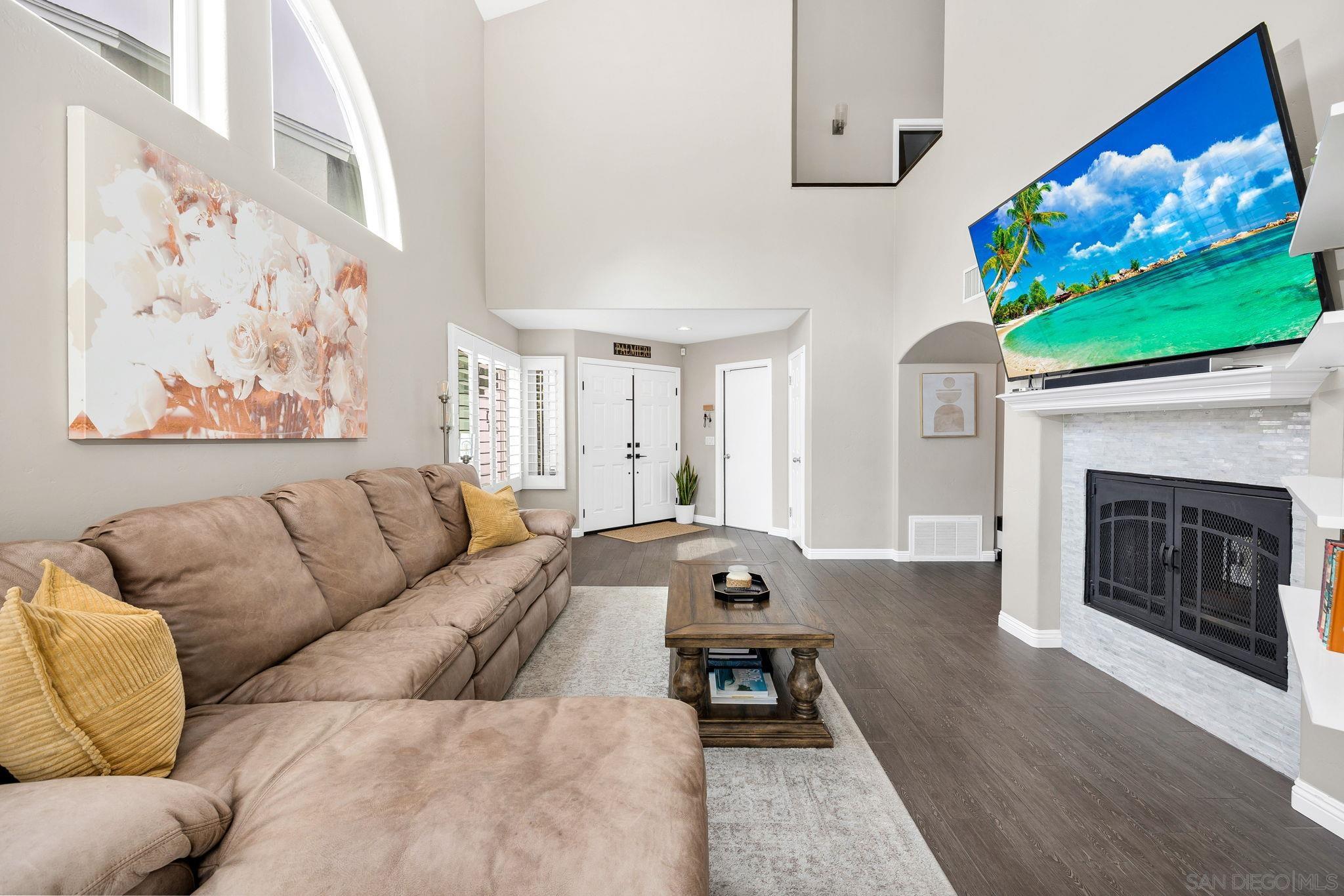 Detail Gallery Image 8 of 38 For 6848  via Verano, Carlsbad,  CA 92009 - 3 Beds | 2/1 Baths