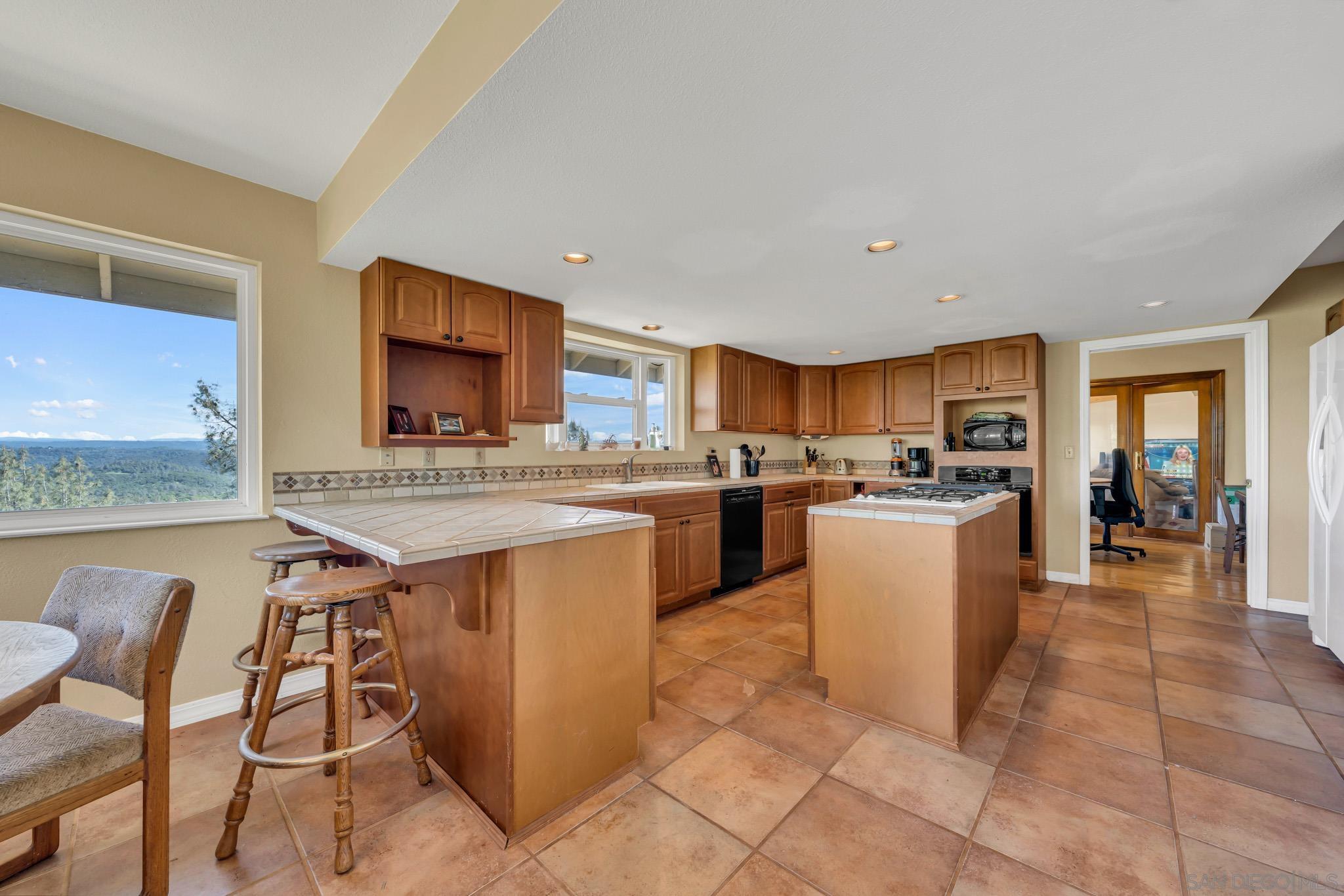 Detail Gallery Image 20 of 67 For 6141  Sarah Burner Ct, Pilot Hill,  CA 95664 - 3 Beds | 2 Baths
