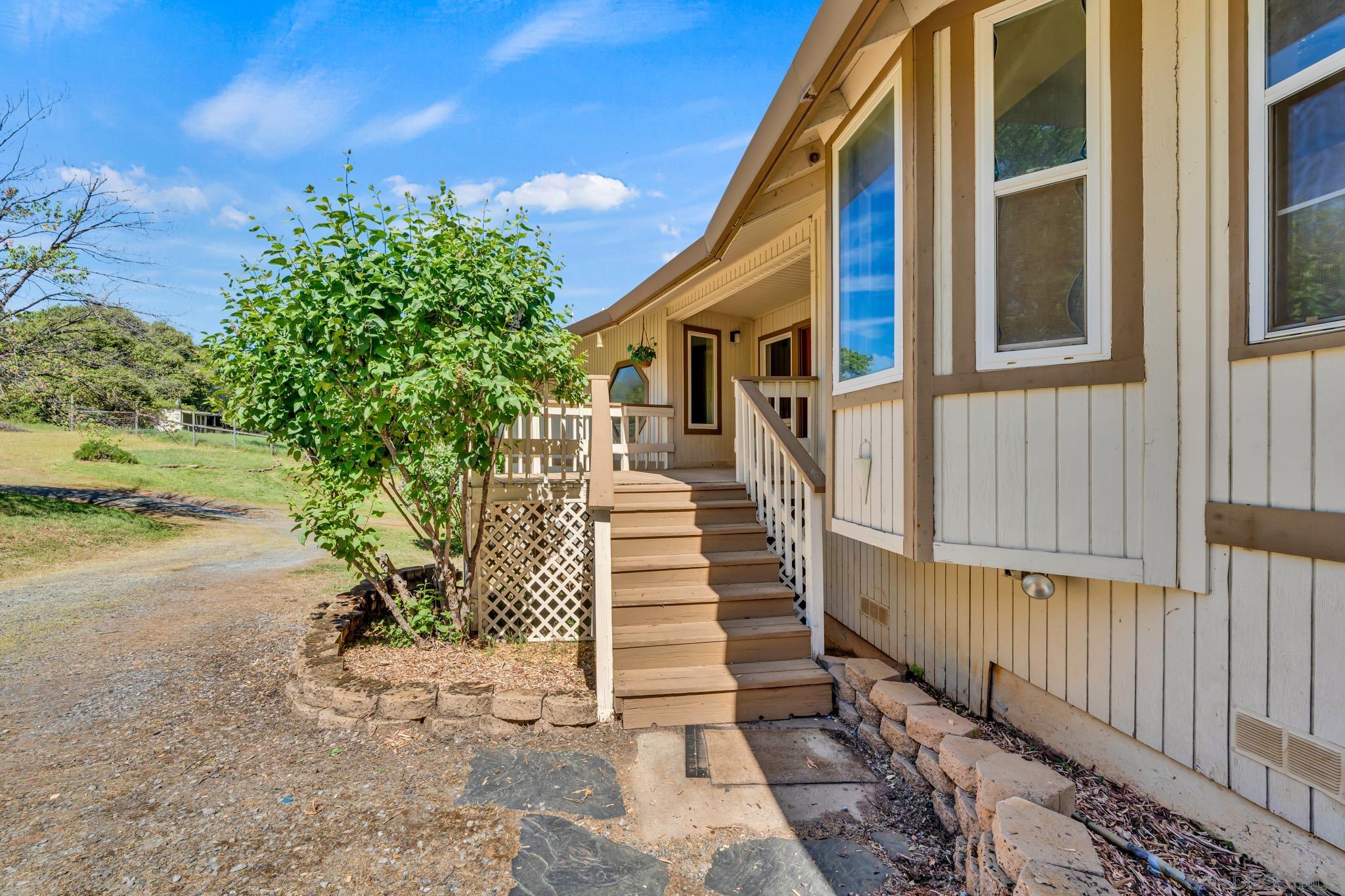 Detail Gallery Image 5 of 67 For 6141  Sarah Burner Ct, Pilot Hill,  CA 95664 - 3 Beds | 2 Baths