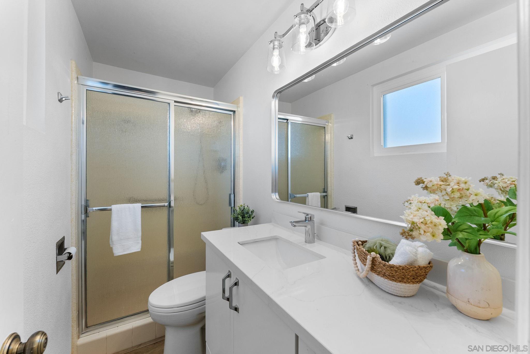 Detail Gallery Image 10 of 21 For 8935  Laddie Ln, San Diego,  CA 92123 - 3 Beds | 2 Baths