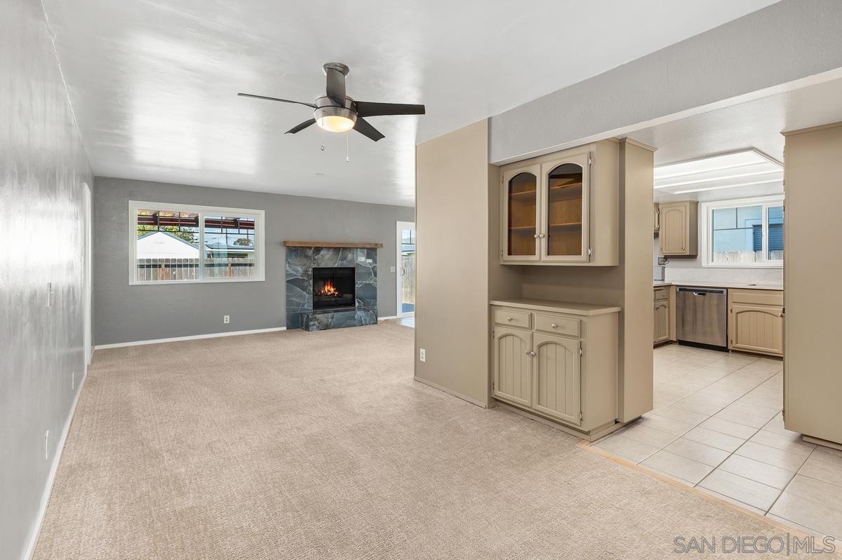 Detail Gallery Image 7 of 34 For 468  Manor, El Cajon,  CA 92020 - 3 Beds | 2 Baths