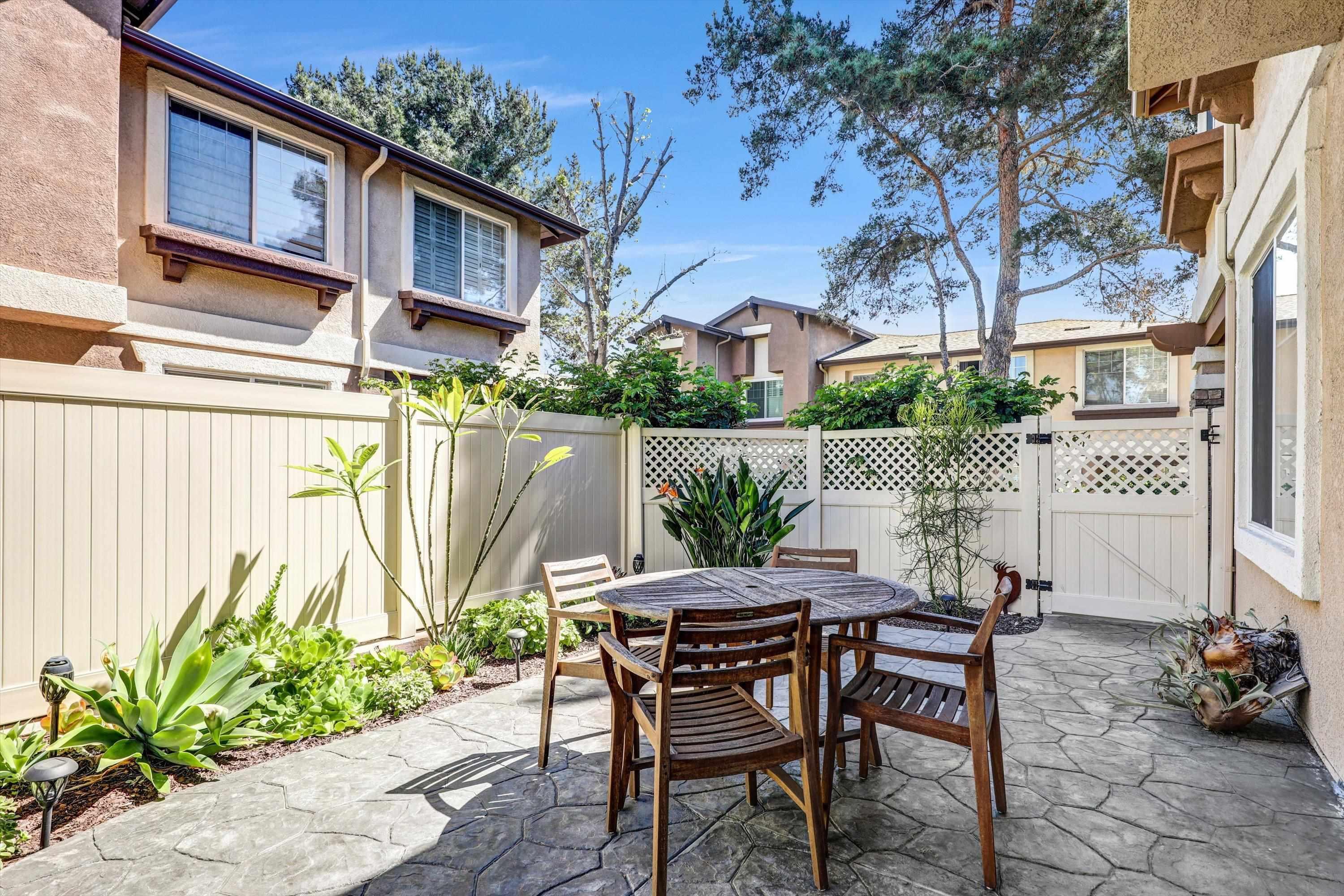 Detail Gallery Image 14 of 38 For 9625 W Canyon Ter  #4,  San Diego,  CA 92123 - 3 Beds | 2/1 Baths