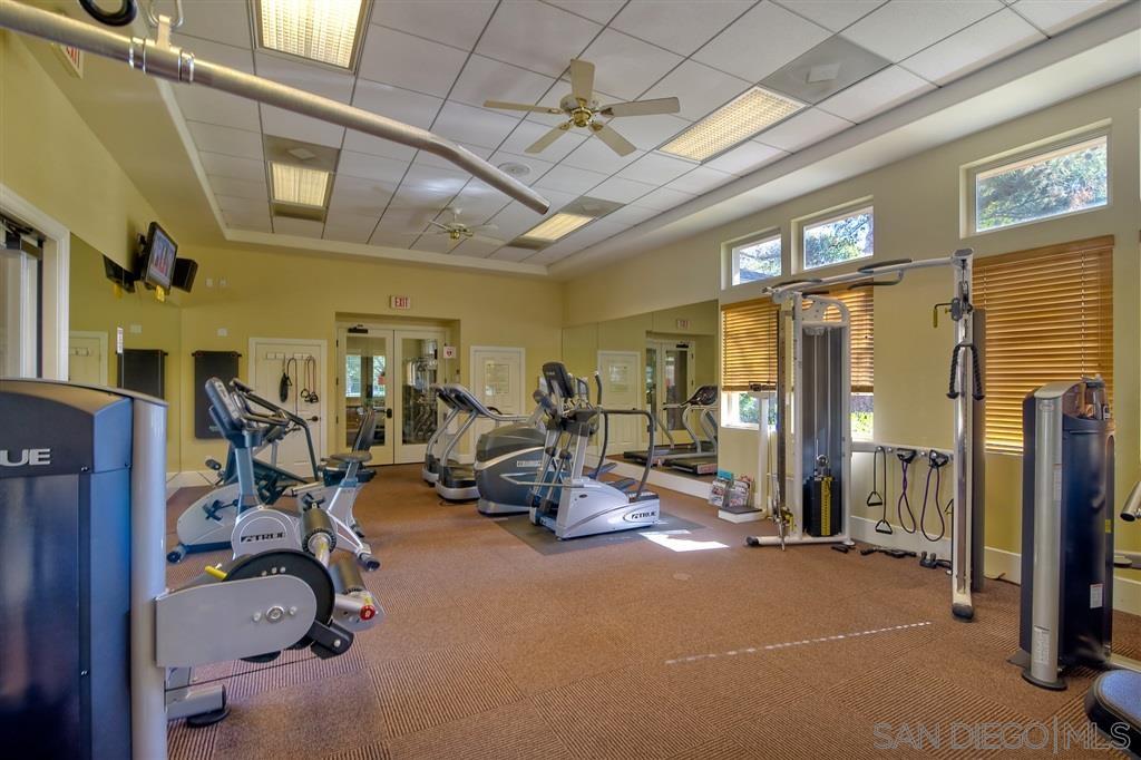 Detail Gallery Image 23 of 29 For 9625 W Canyon Ave.  #4,  San Diego,  CA 92123 - 3 Beds | 2/1 Baths