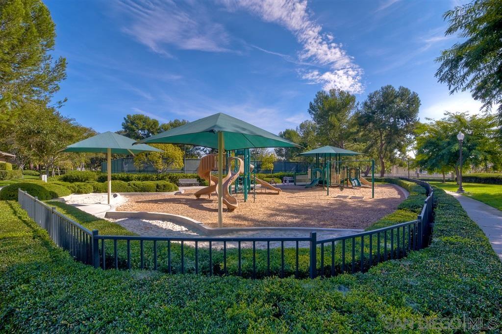 Detail Gallery Image 35 of 38 For 9625 W Canyon Ter  #4,  San Diego,  CA 92123 - 3 Beds | 2/1 Baths