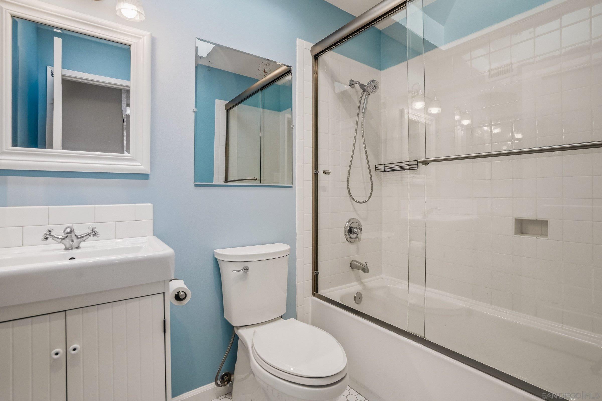 Detail Gallery Image 19 of 29 For 5179  Diane Ave, San Diego,  CA 92117 - 4 Beds | 2 Baths