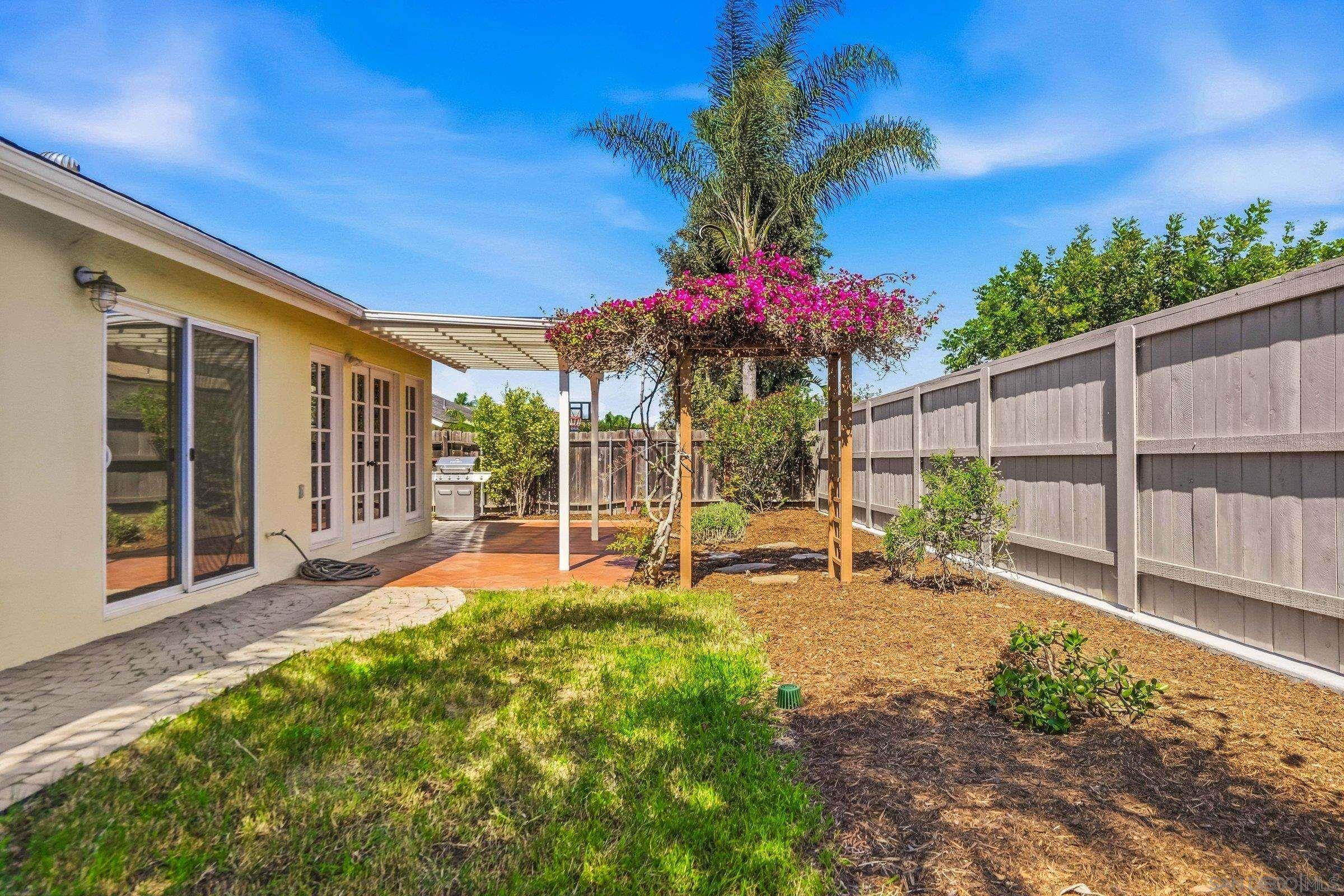 Detail Gallery Image 25 of 29 For 5179  Diane Ave, San Diego,  CA 92117 - 4 Beds | 2 Baths