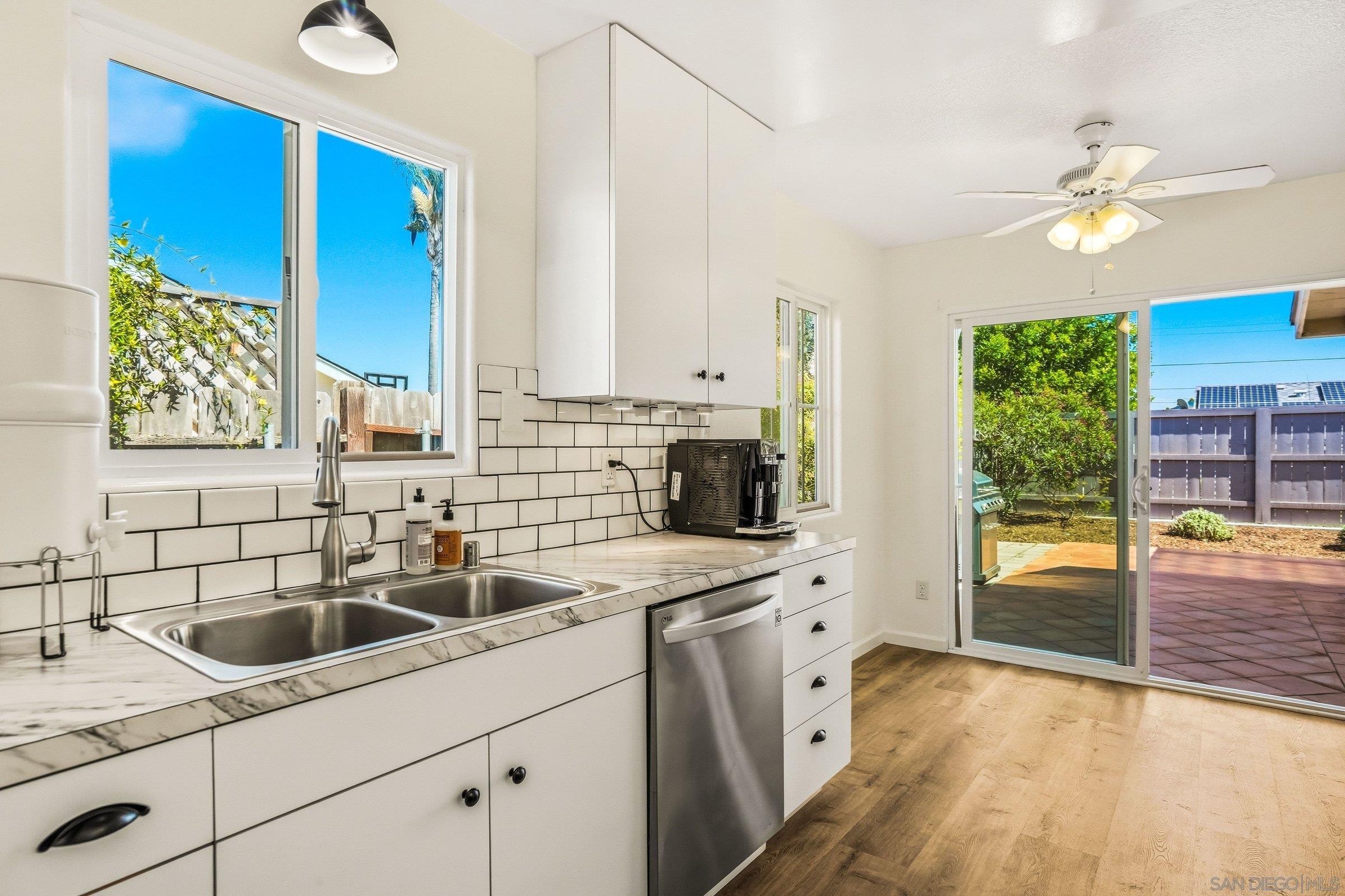 Detail Gallery Image 9 of 29 For 5179  Diane Ave, San Diego,  CA 92117 - 4 Beds | 2 Baths