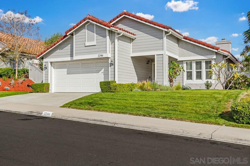 Detail Gallery Image 2 of 33 For 2246  Shadyridge Ave, Escondido,  CA 92029 - 3 Beds | 2 Baths