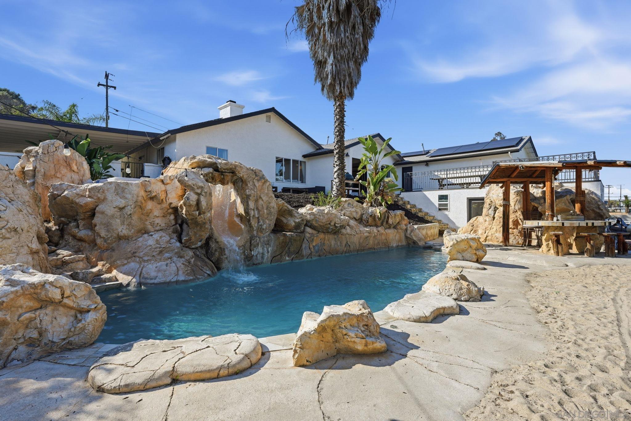 Detail Gallery Image 15 of 66 For 13883  Sage Mountain Ln, Jamul,  CA 91935 - 7 Beds | 4/1 Baths