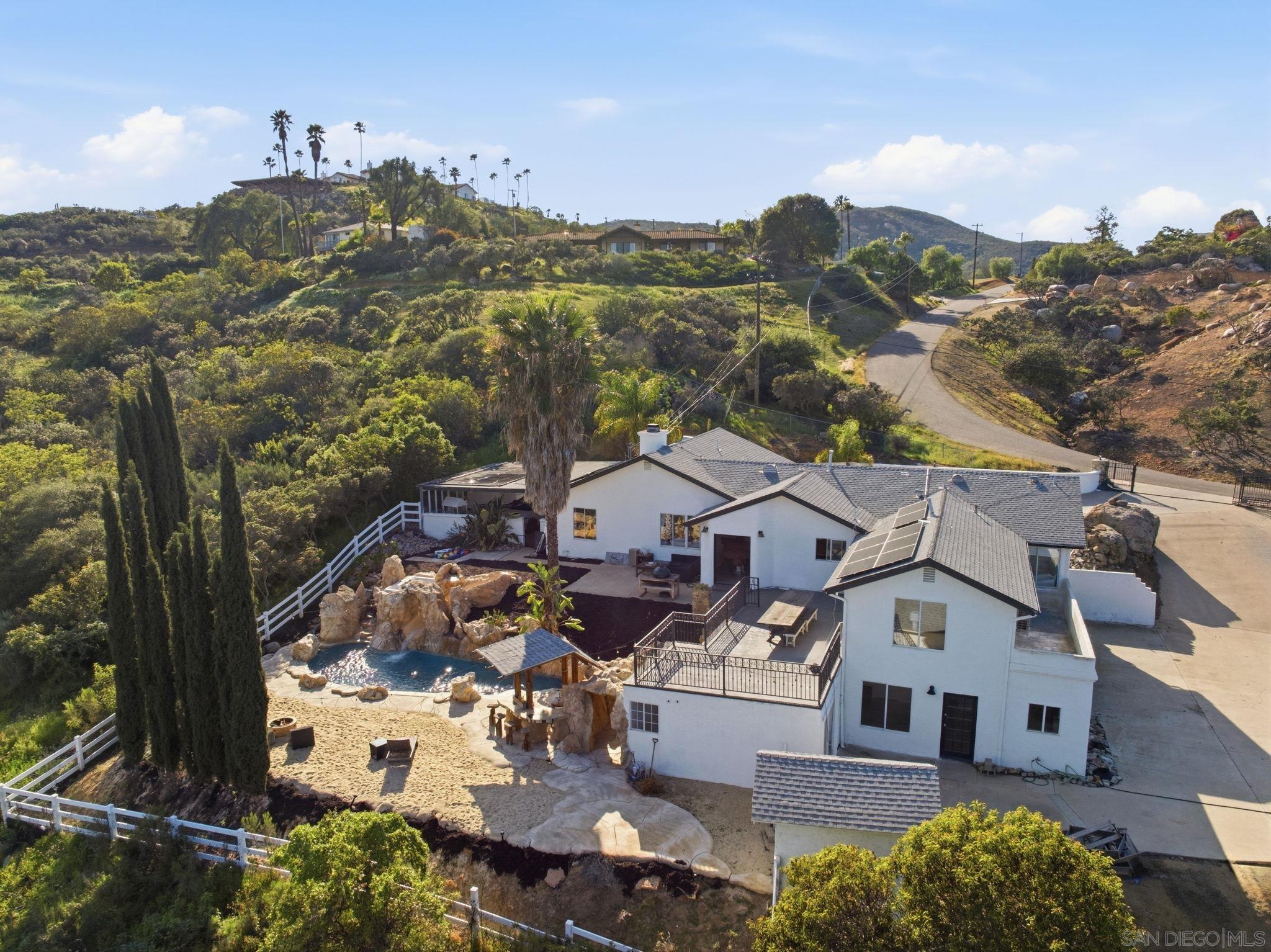 Detail Gallery Image 3 of 66 For 13883  Sage Mountain Ln, Jamul,  CA 91935 - 7 Beds | 4/1 Baths