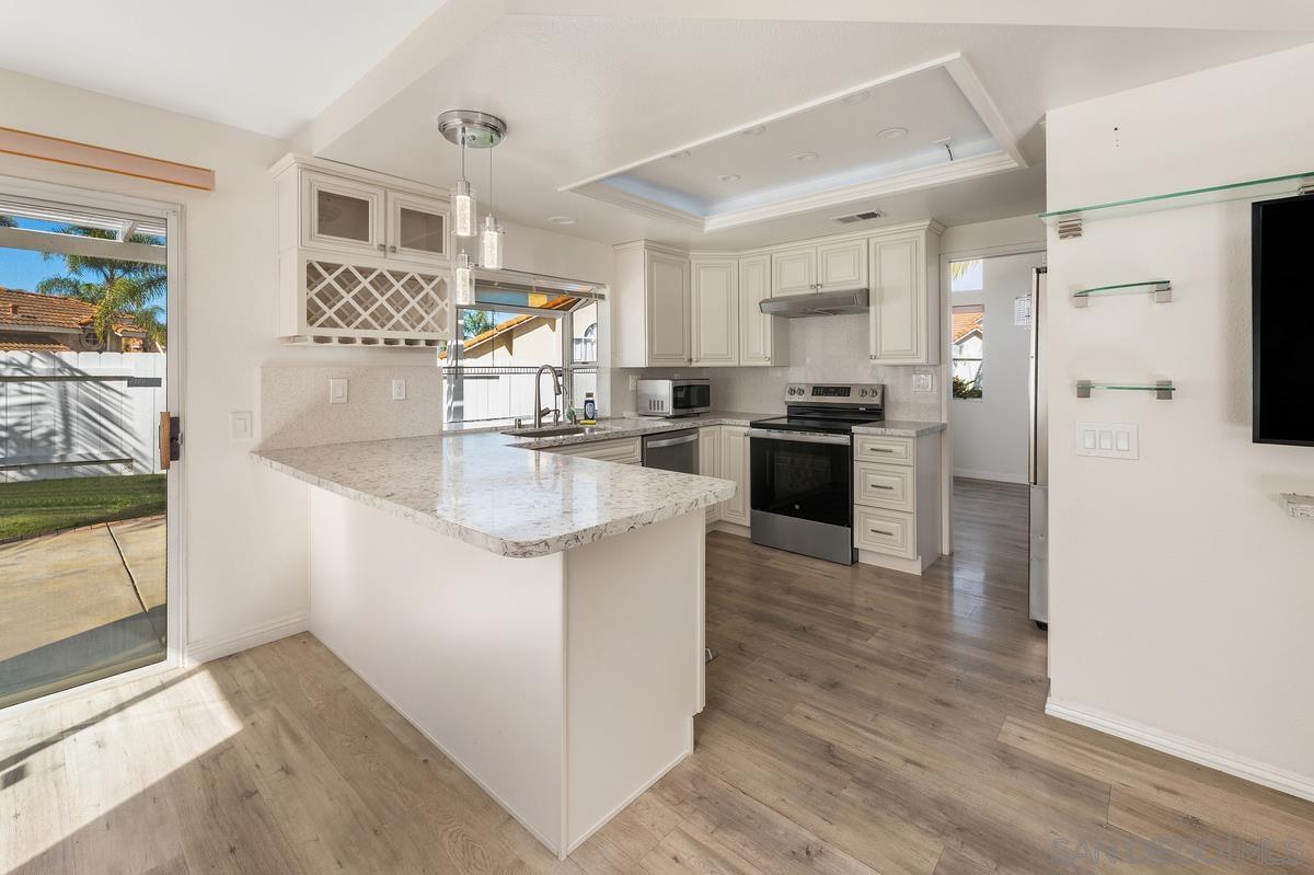 Detail Gallery Image 14 of 34 For 13480  Chelly Ct, San Diego,  CA 92129 - 4 Beds | 3 Baths