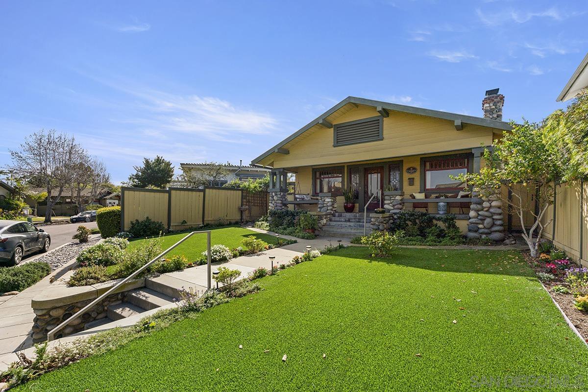 Detail Gallery Image 4 of 66 For 2133  Pine St, San Diego,  CA 92103 - 2 Beds | 2 Baths