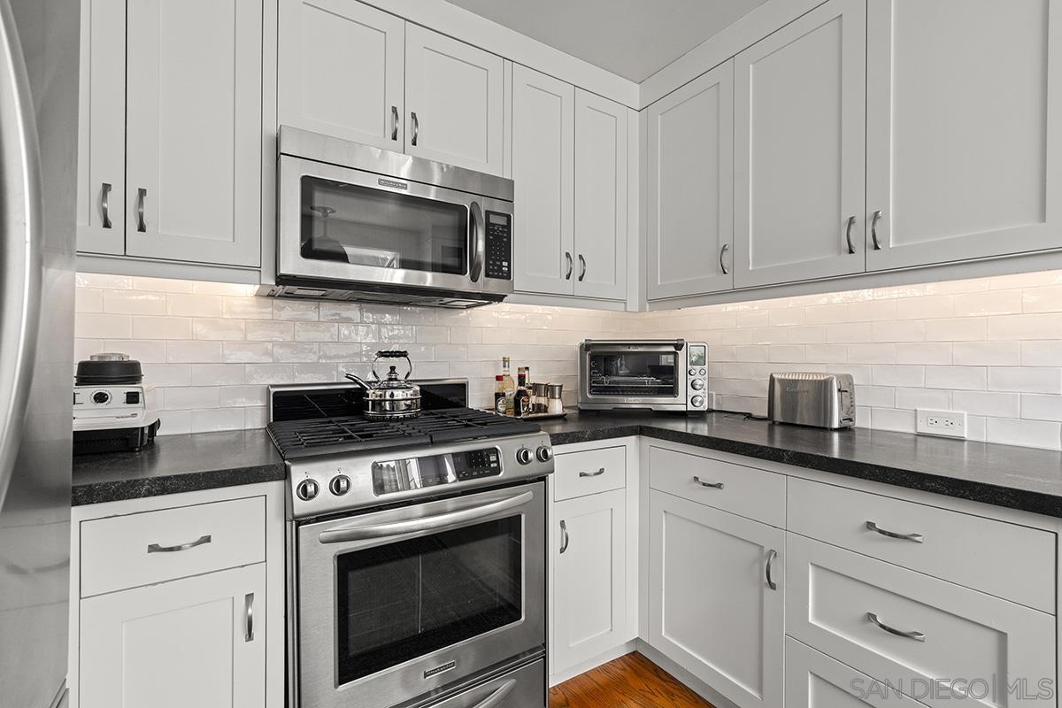 Detail Gallery Image 40 of 66 For 2133  Pine St, San Diego,  CA 92103 - 2 Beds | 2 Baths