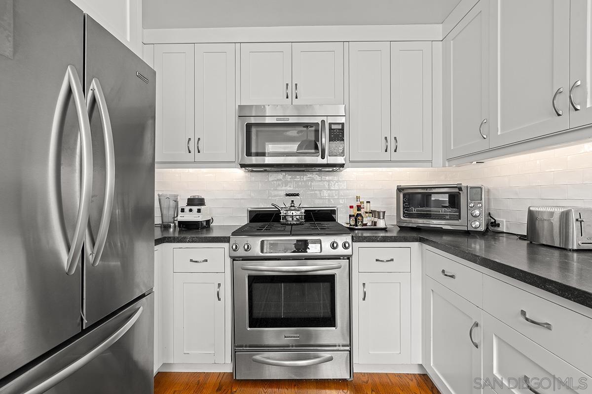 Detail Gallery Image 42 of 66 For 2133  Pine St, San Diego,  CA 92103 - 2 Beds | 2 Baths