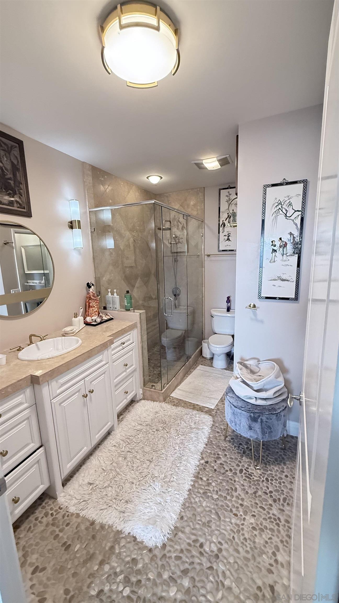 Detail Gallery Image 8 of 13 For 2410  Albatross  St.  18, San Diego,  CA 92101 - 1 Beds | 1/1 Baths