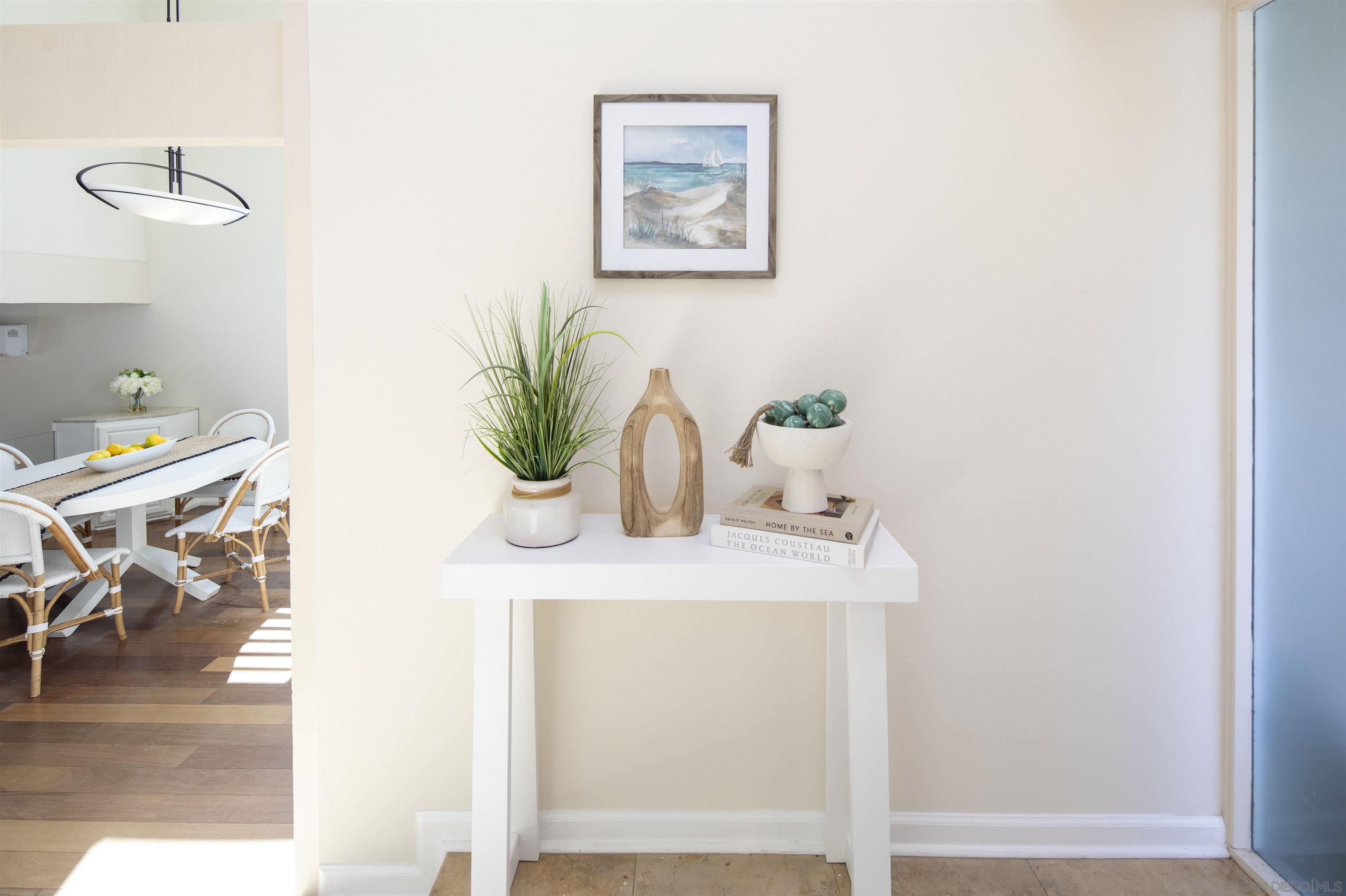 Detail Gallery Image 12 of 67 For 2283  Caminito Preciosa Sur, La Jolla,  CA 92037 - 3 Beds | 3 Baths