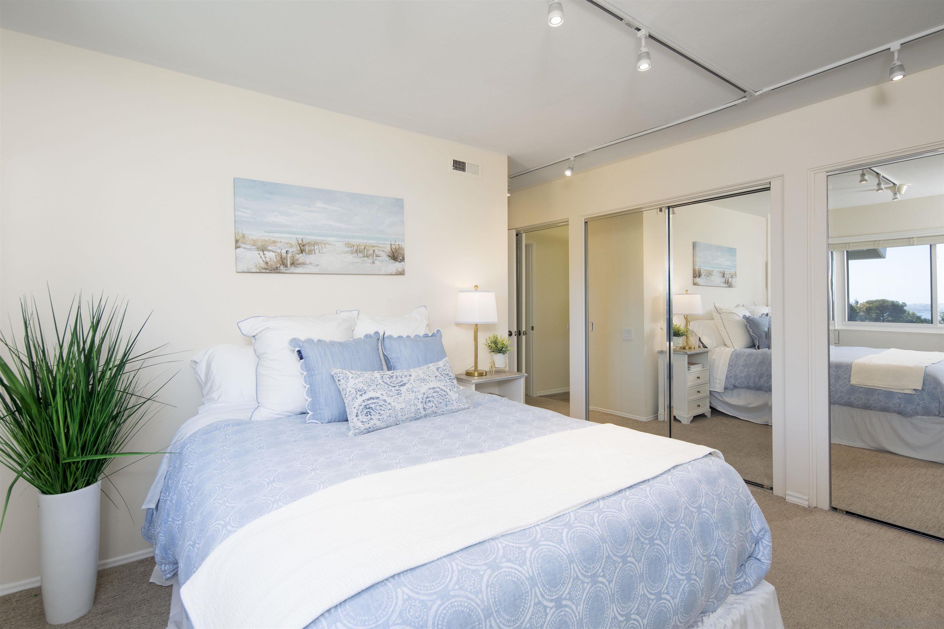 Detail Gallery Image 33 of 67 For 2283  Caminito Preciosa Sur, La Jolla,  CA 92037 - 3 Beds | 3 Baths