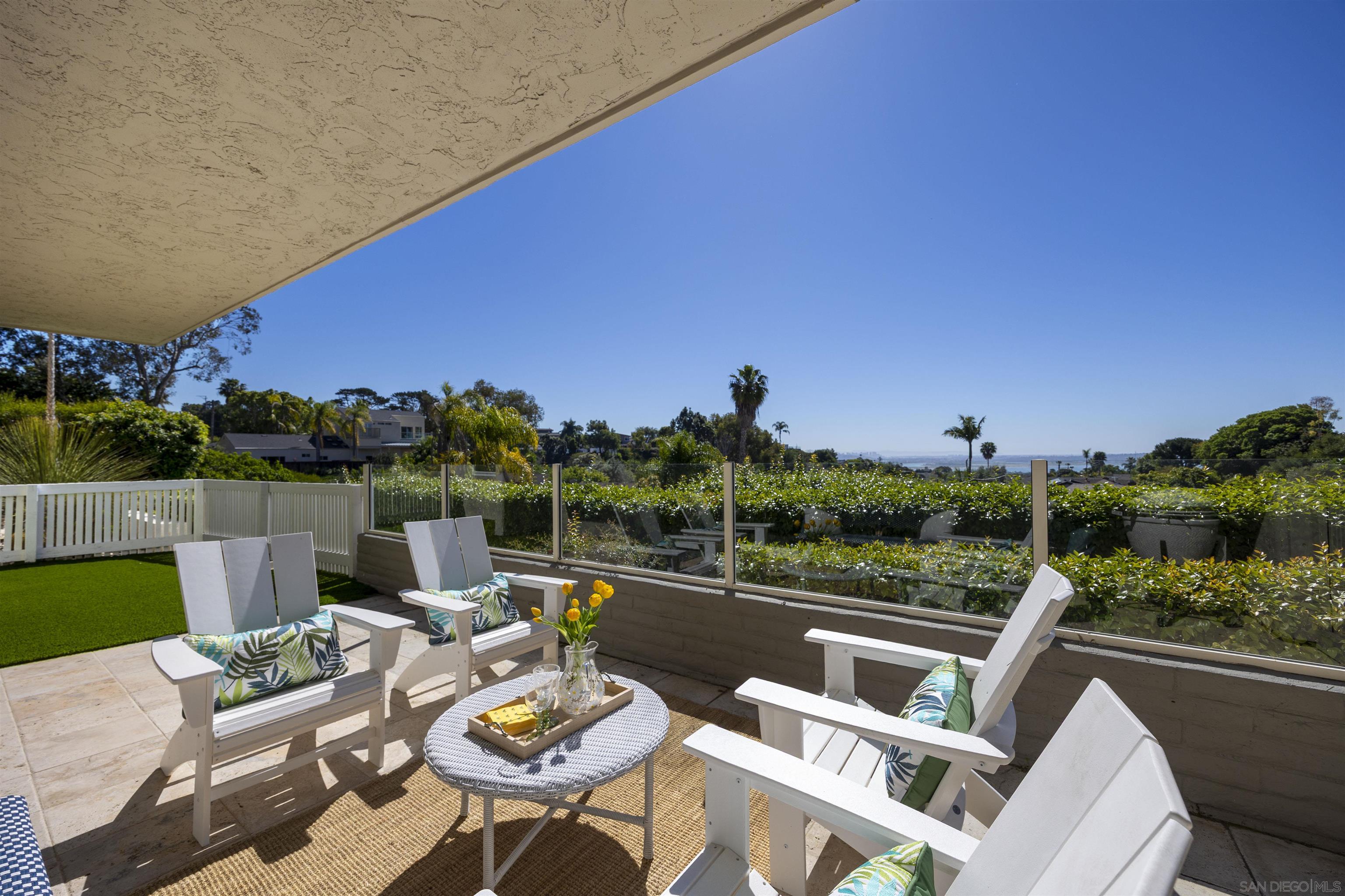 Detail Gallery Image 43 of 67 For 2283  Caminito Preciosa Sur, La Jolla,  CA 92037 - 3 Beds | 3 Baths