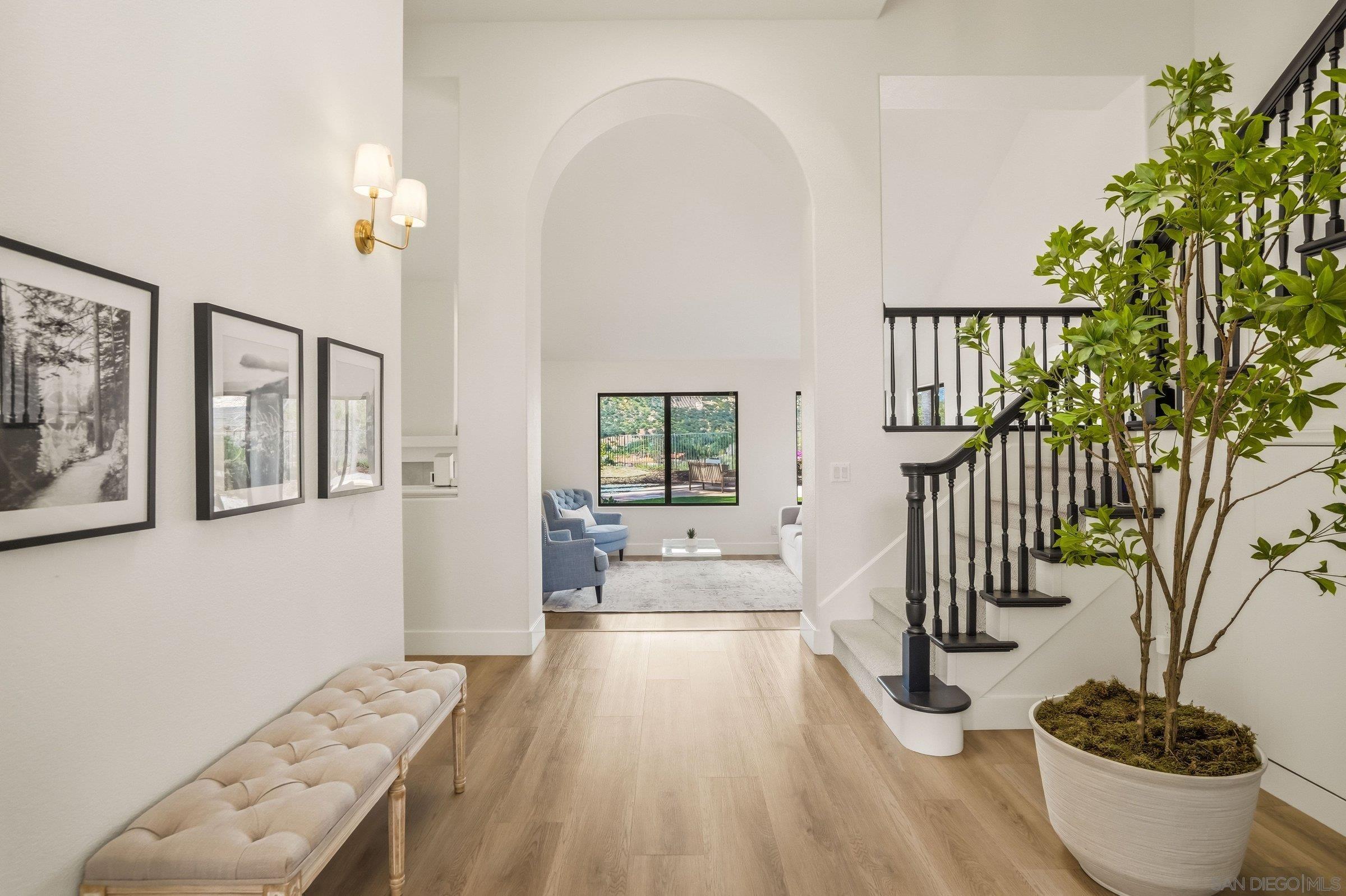 Detail Gallery Image 8 of 50 For 8842  Summerhill Pt, Alpine,  CA 91901 - 4 Beds | 3/1 Baths