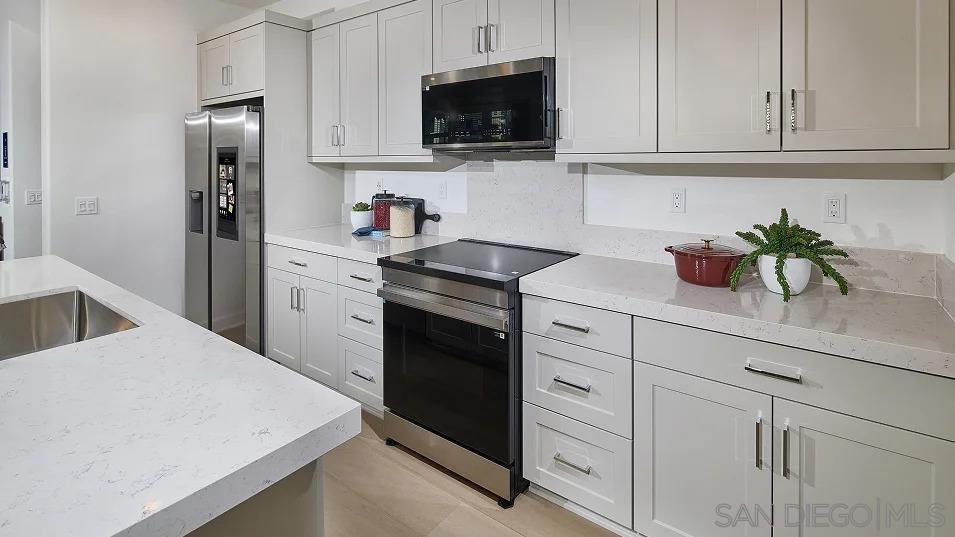 Detail Gallery Image 3 of 18 For 2214  Mountain Laurel Road, San Marcos,  CA 92078 - 4 Beds | 3/1 Baths