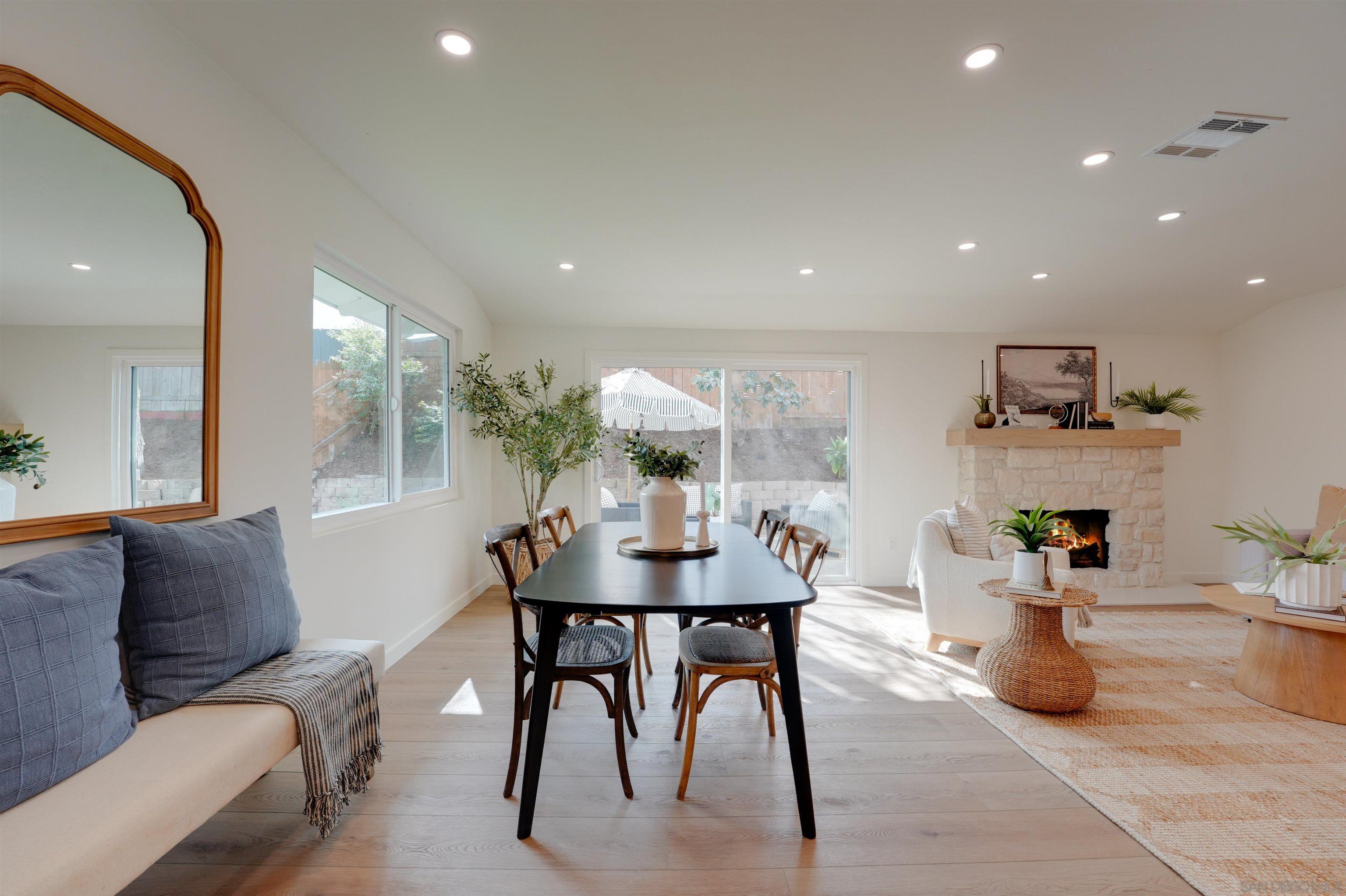 Detail Gallery Image 24 of 74 For 2927  Governor Dr, San Diego,  CA 92122 - 4 Beds | 2 Baths