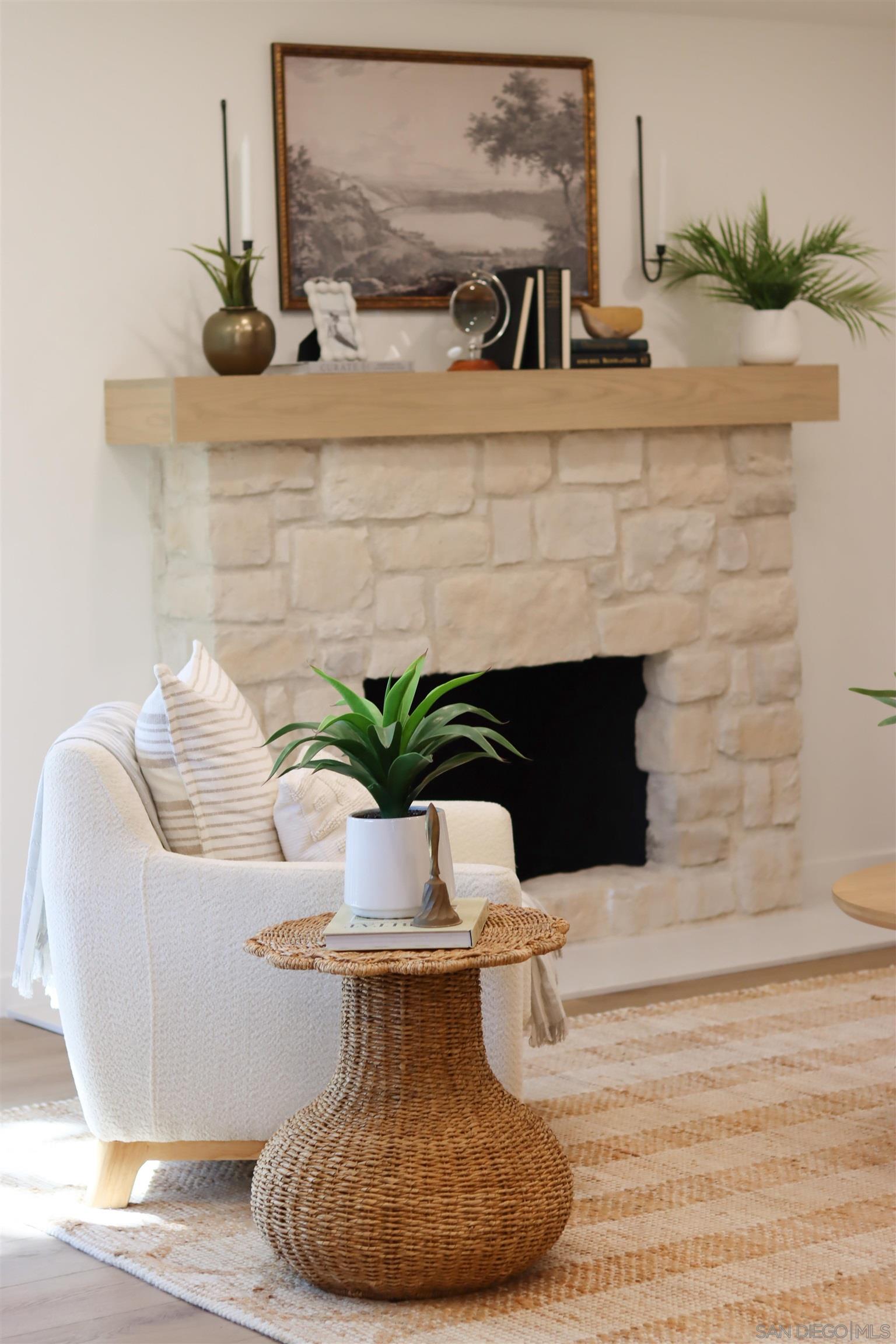 Detail Gallery Image 25 of 74 For 2927  Governor Dr, San Diego,  CA 92122 - 4 Beds | 2 Baths