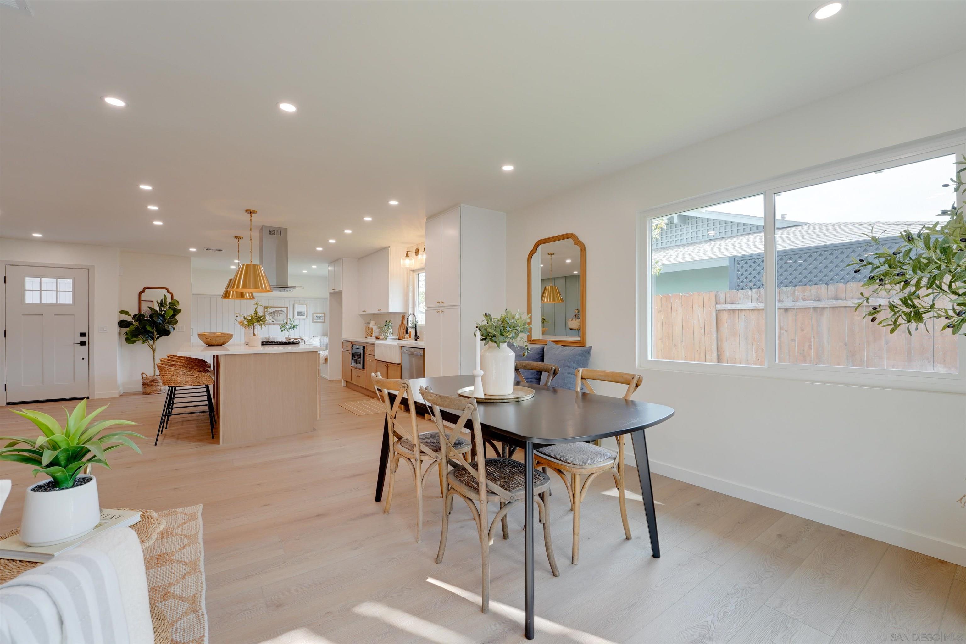 Detail Gallery Image 27 of 74 For 2927  Governor Dr, San Diego,  CA 92122 - 4 Beds | 2 Baths