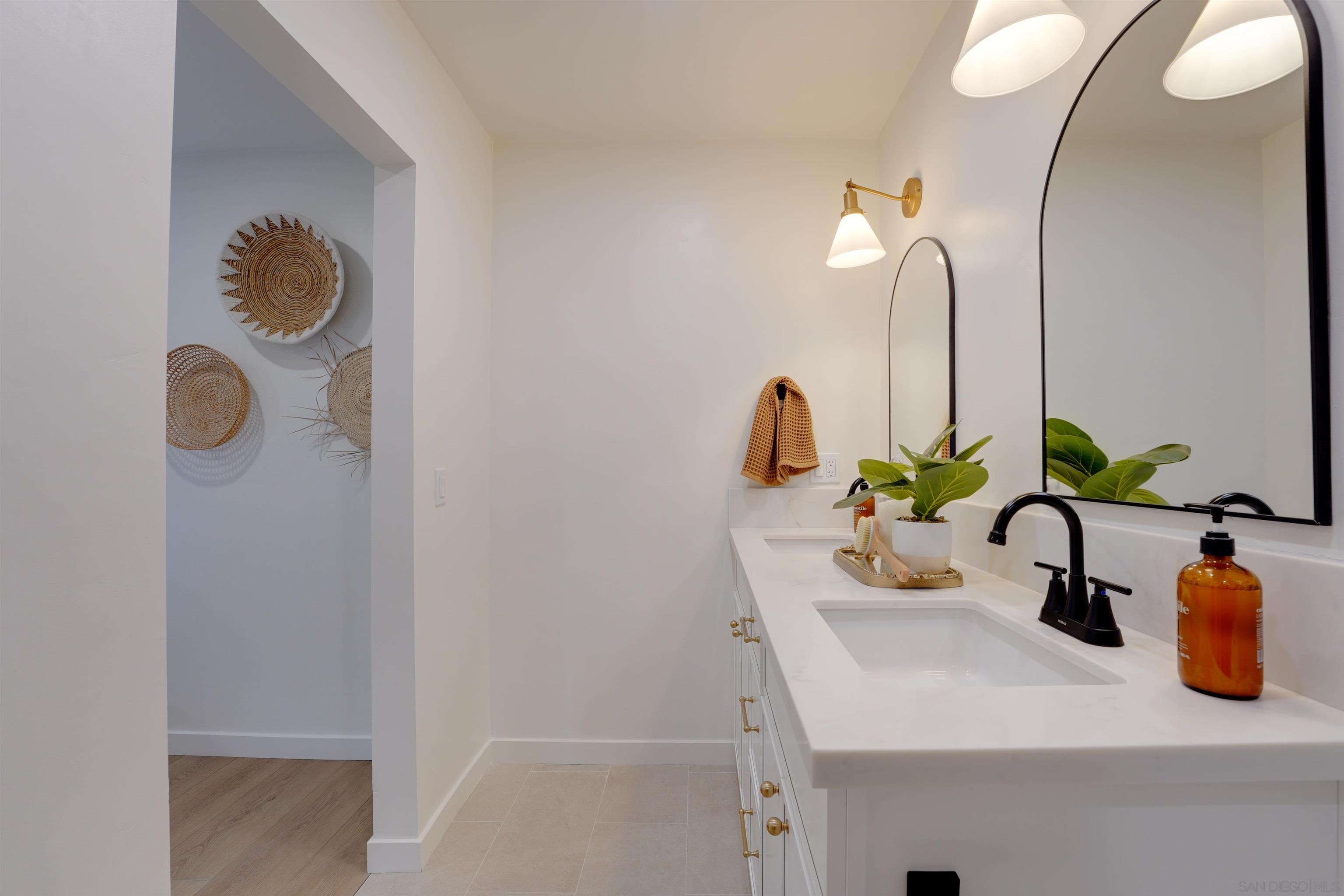 Detail Gallery Image 58 of 74 For 2927  Governor Dr, San Diego,  CA 92122 - 4 Beds | 2 Baths