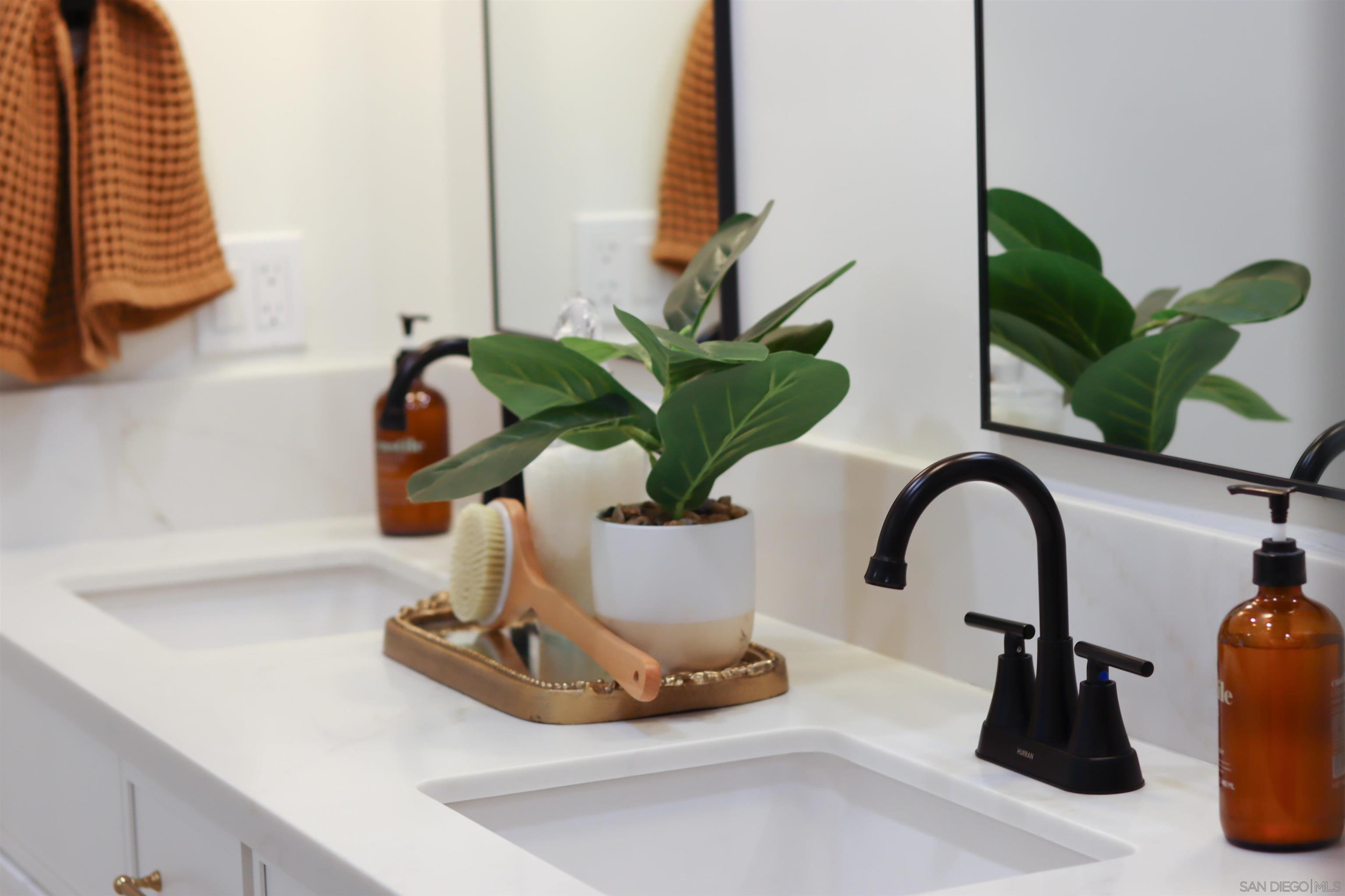 Detail Gallery Image 59 of 74 For 2927  Governor Dr, San Diego,  CA 92122 - 4 Beds | 2 Baths