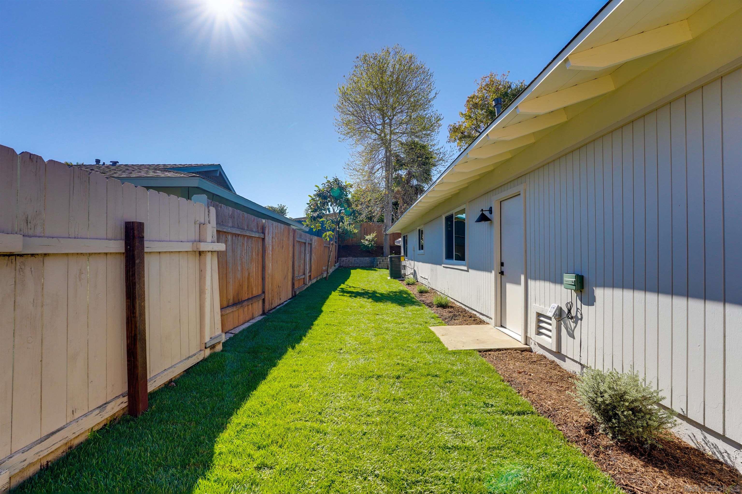 Detail Gallery Image 63 of 74 For 2927  Governor Dr, San Diego,  CA 92122 - 4 Beds | 2 Baths