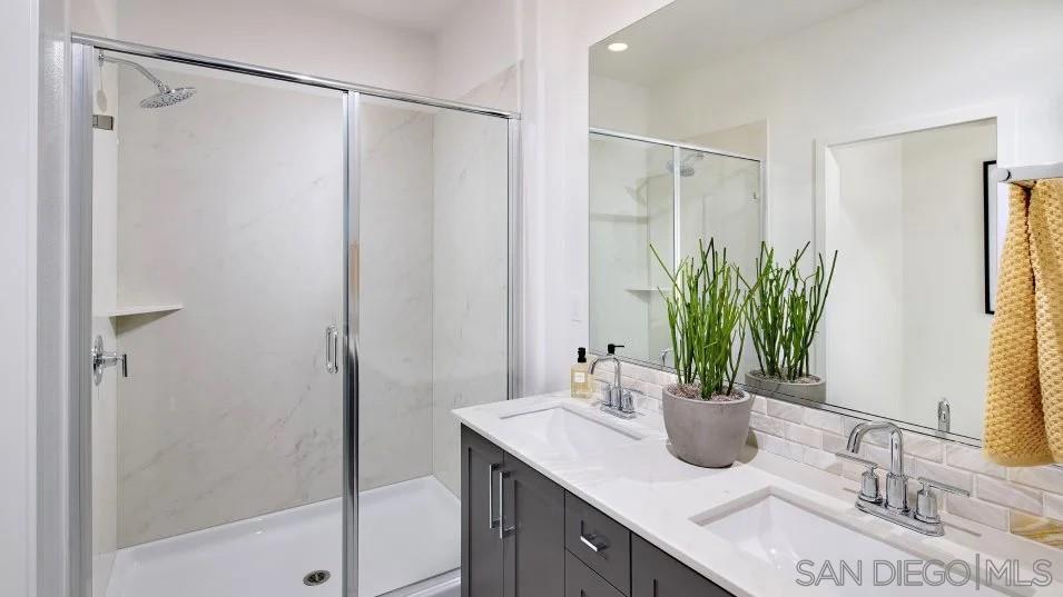 Detail Gallery Image 11 of 15 For 14342  Savannah Court, San Diego,  CA 92128 - 3 Beds | 2/1 Baths