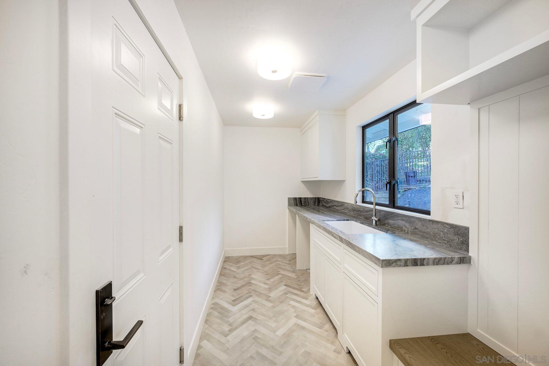 Detail Gallery Image 12 of 54 For 13940  Northcrest Lane, Poway,  CA 92064 - 4 Beds | 4 Baths