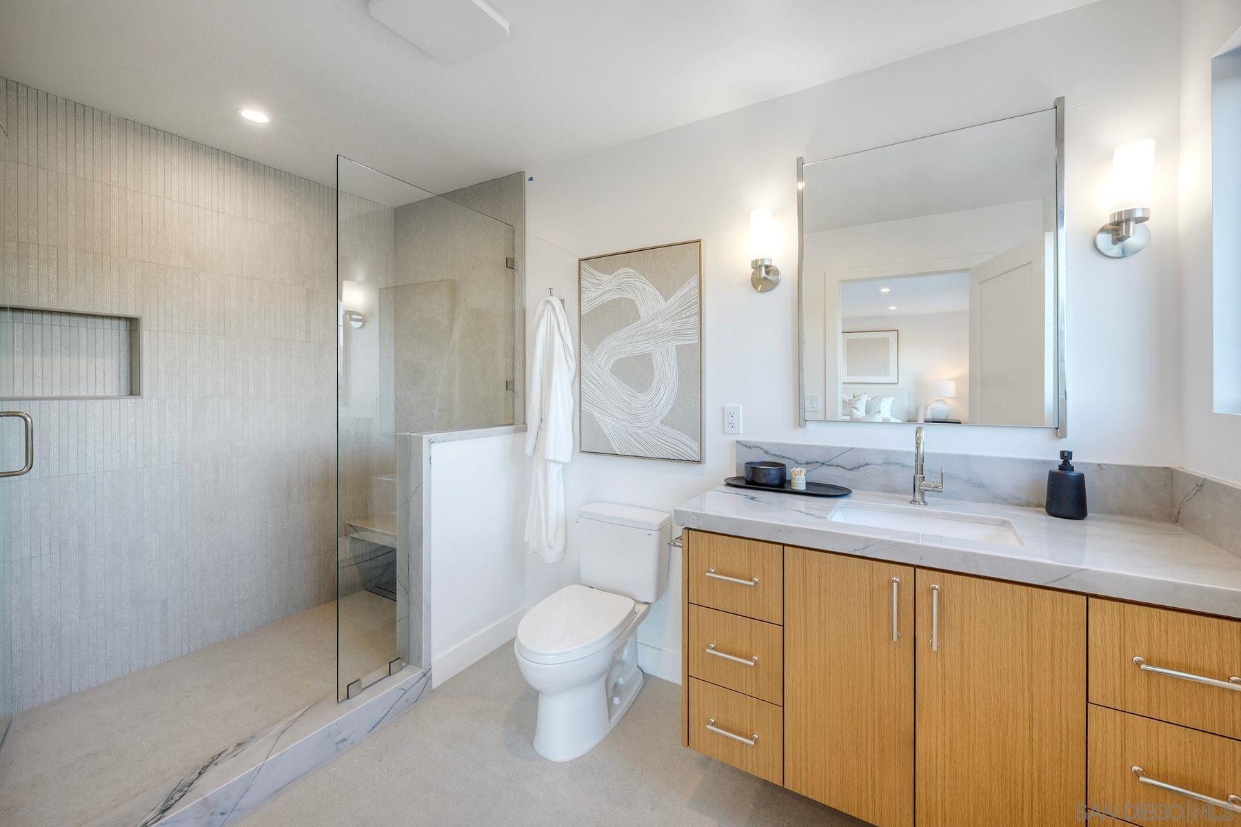 Detail Gallery Image 20 of 54 For 13940  Northcrest Lane, Poway,  CA 92064 - 4 Beds | 4 Baths