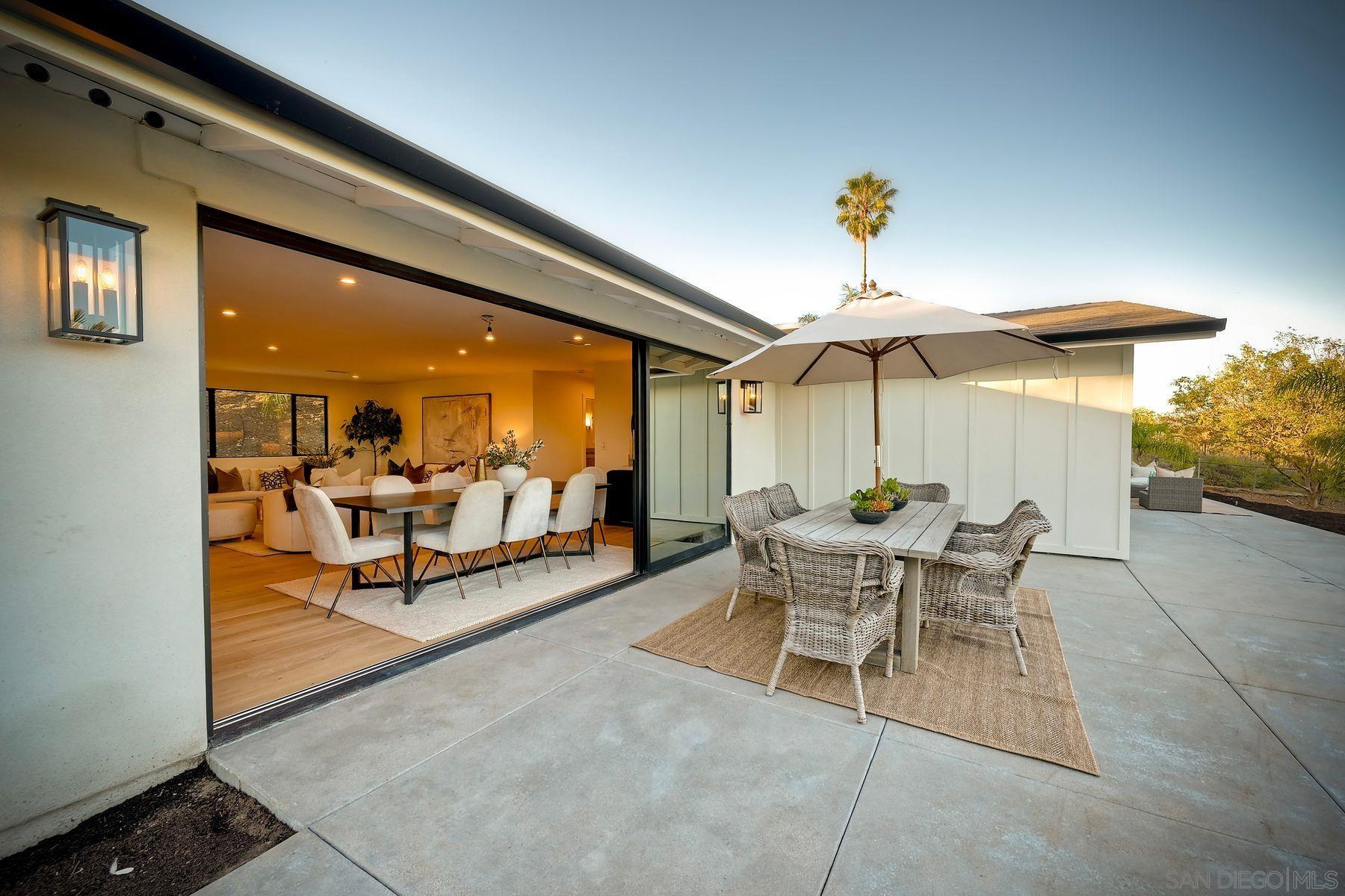 Detail Gallery Image 29 of 54 For 13940  Northcrest Lane, Poway,  CA 92064 - 4 Beds | 4 Baths