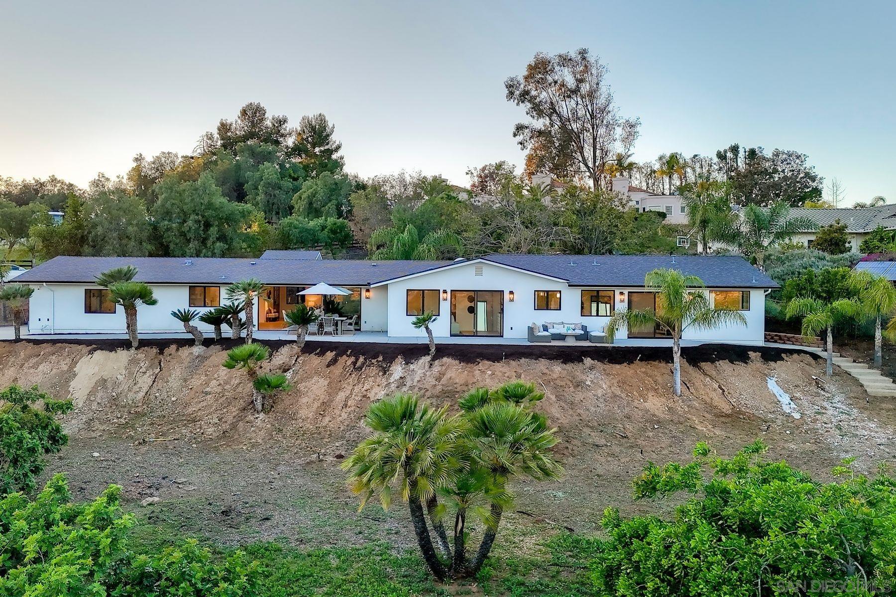 Detail Gallery Image 49 of 54 For 13940  Northcrest Lane, Poway,  CA 92064 - 4 Beds | 4 Baths