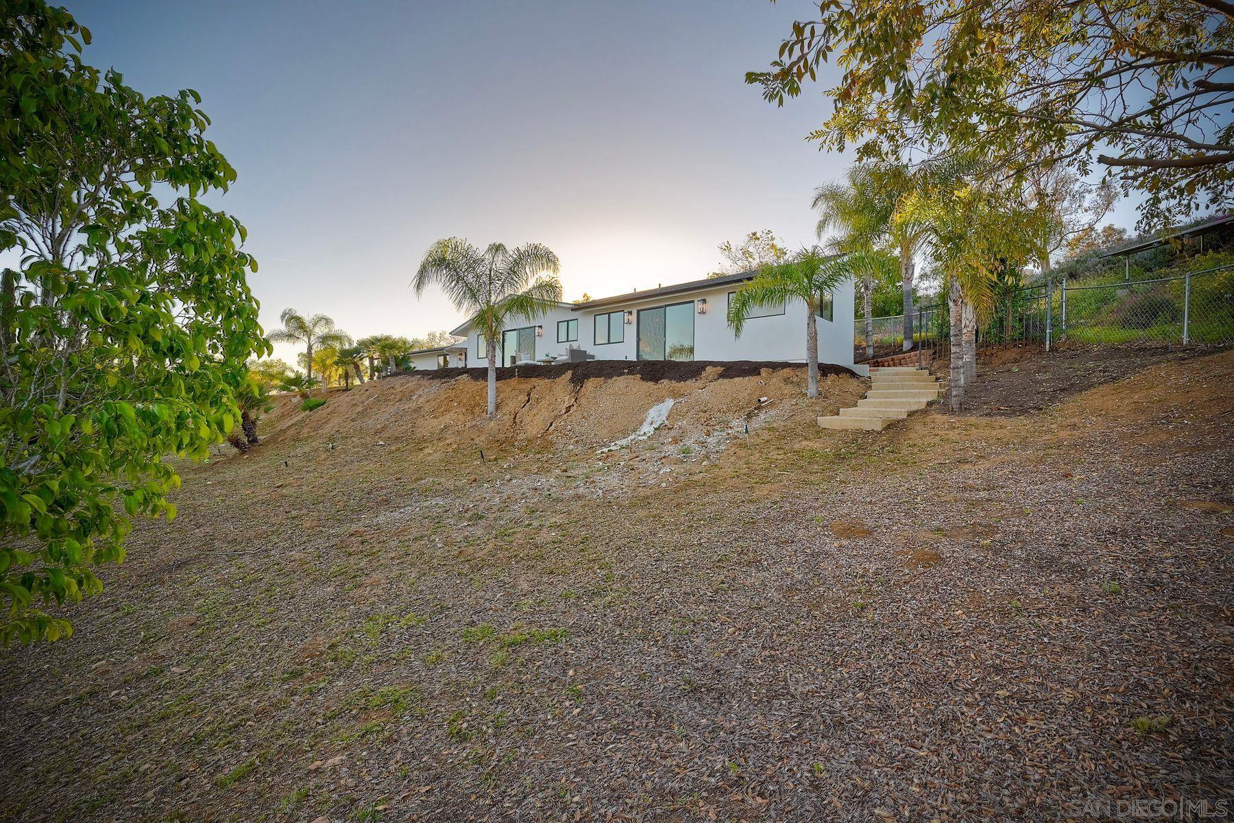 Detail Gallery Image 50 of 54 For 13940  Northcrest Lane, Poway,  CA 92064 - 4 Beds | 4 Baths