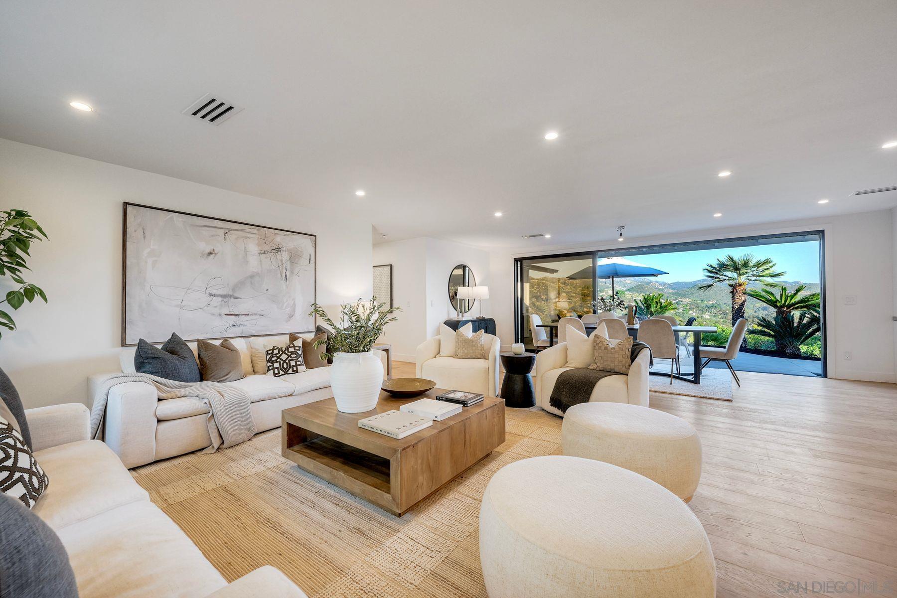 Detail Gallery Image 6 of 54 For 13940  Northcrest Lane, Poway,  CA 92064 - 4 Beds | 4 Baths