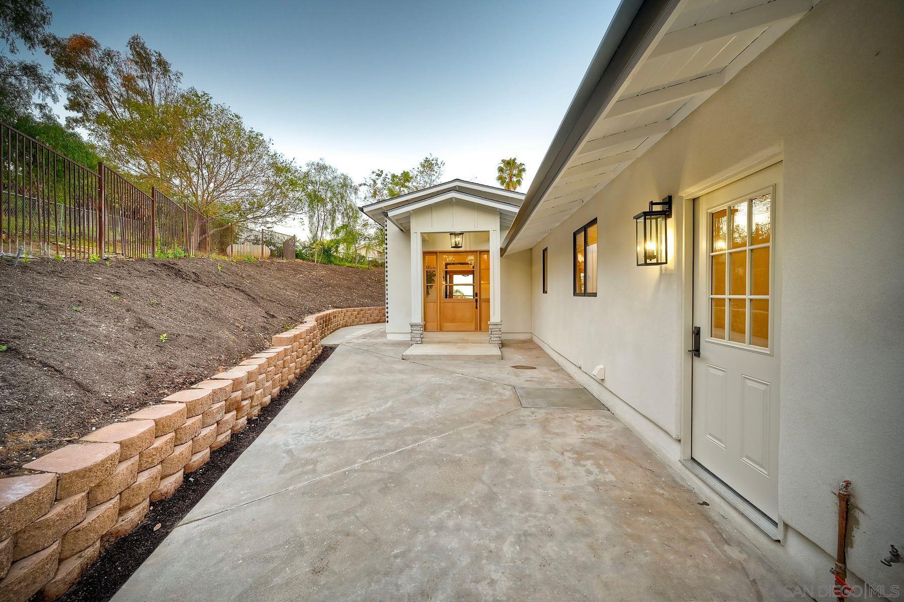 Detail Gallery Image 52 of 54 For 13940  Northcrest Lane, Poway,  CA 92064 - 4 Beds | 4 Baths