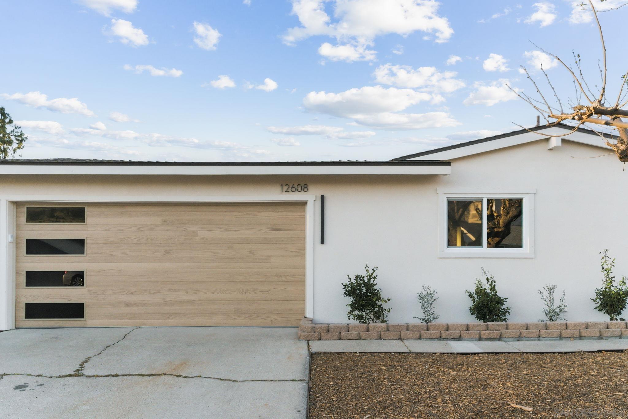 Front Image Thumbnail for SD260005673