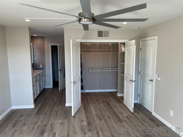 Detail Gallery Image 5 of 7 For 10325  Caminito Cuervo  #204,  San Diego,  CA 92108 - 1 Beds | 1/1 Baths