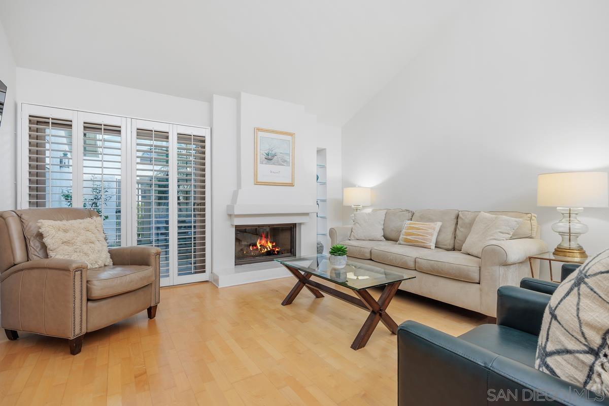 Front Image Thumbnail for SD260005678