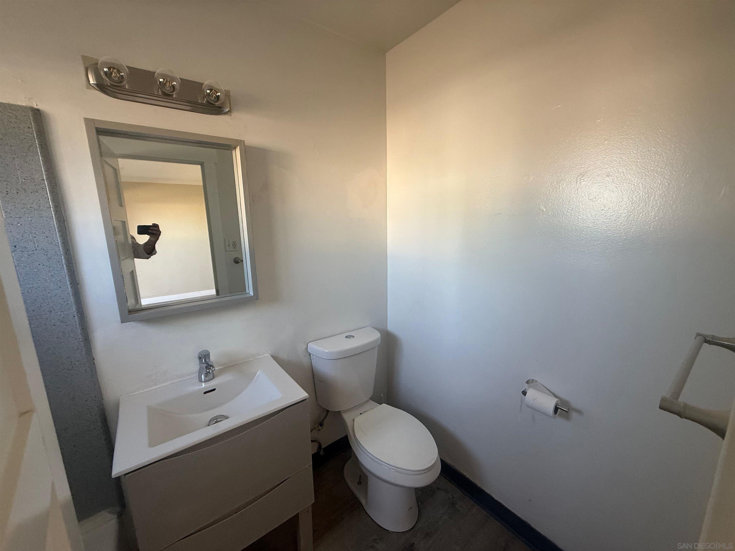 Detail Gallery Image 14 of 30 For 279 S Mollison Ave, El Cajon,  CA 92020 - 1 Beds | 1 Baths